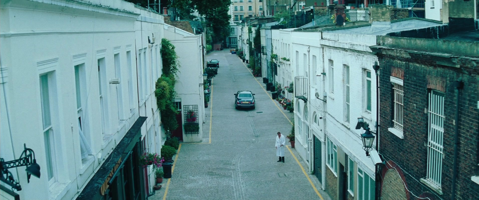 Layer Cake (2004), unknown, 2.40:1 — film still
