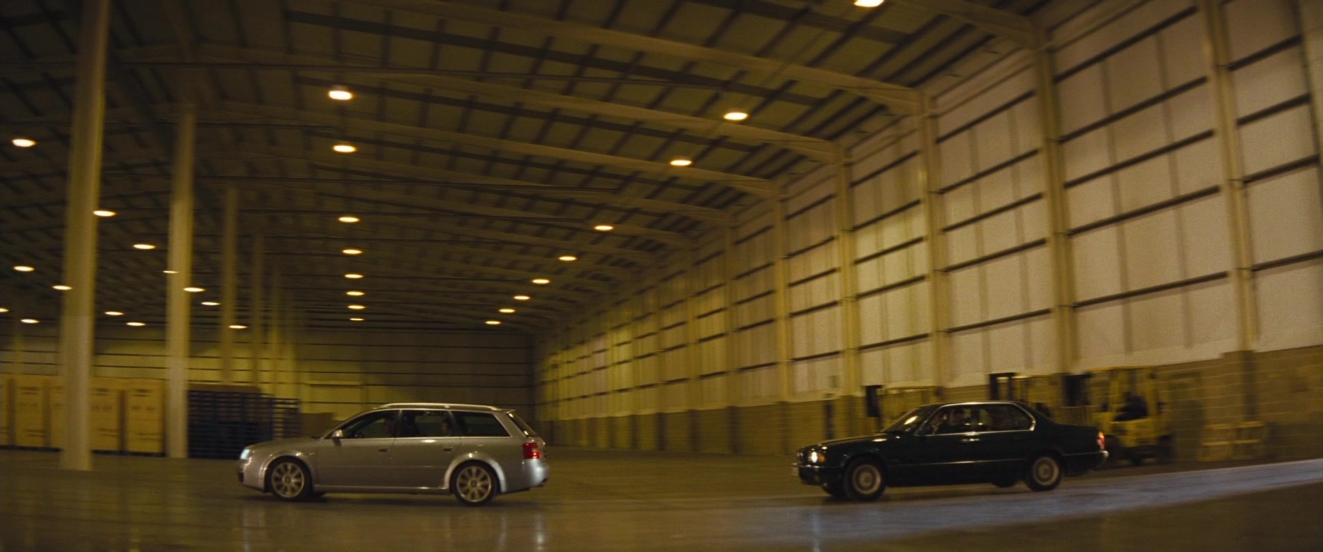 Layer Cake (2004), wide, 2.40:1 — film still