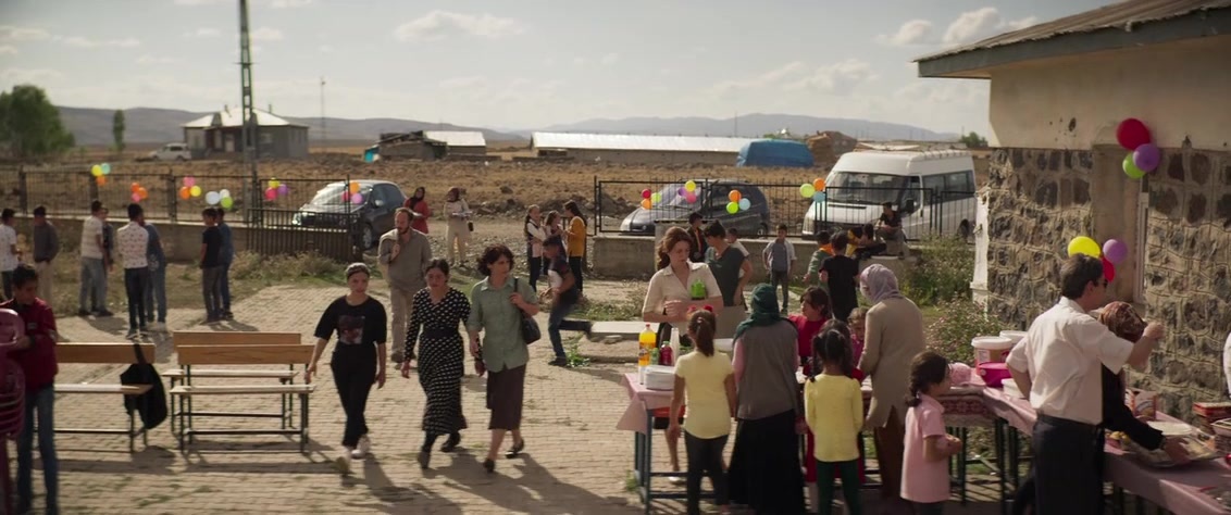 Kuru Otlar Üstüne (2023), wide, 2.39:1 — film still