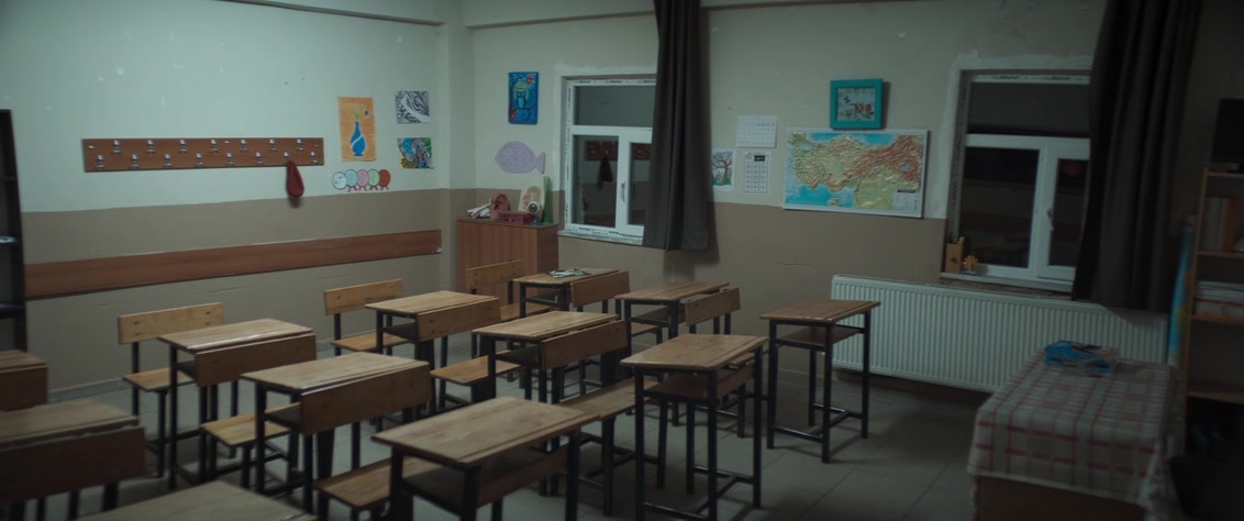 Kuru Otlar Üstüne (2023), wide, 2.39:1 — film still