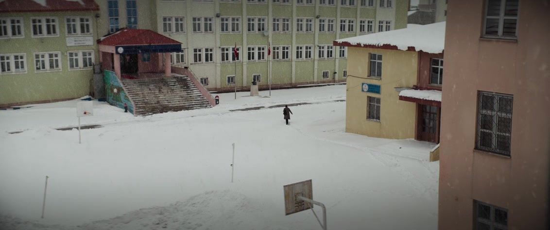 Kuru Otlar Üstüne (2023), wide, 2.39:1 — film still