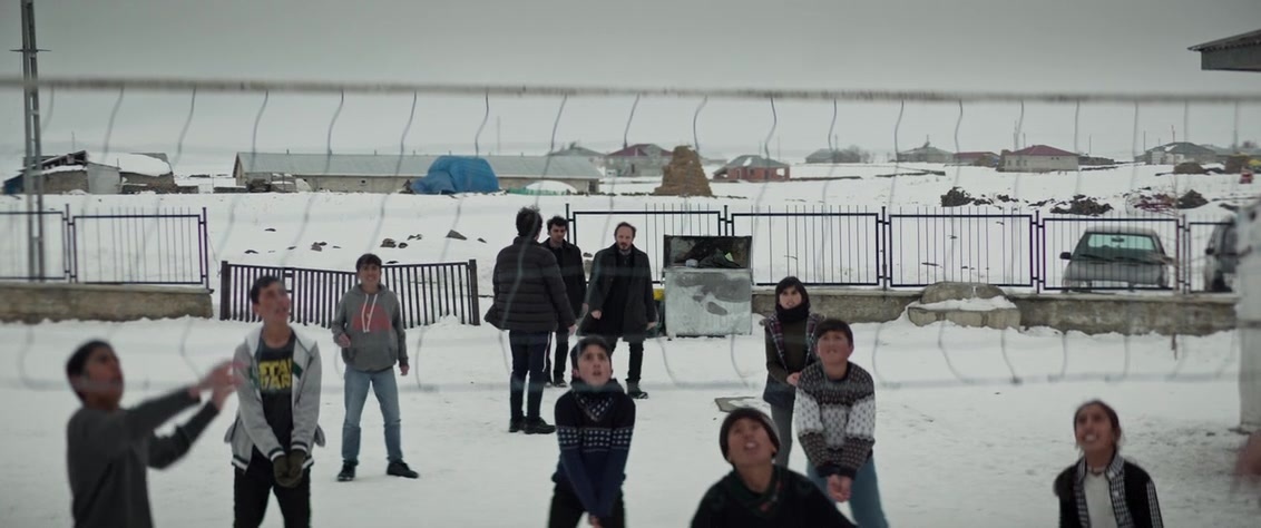 Kuru Otlar Üstüne (2023), wide, 2.39:1 — film still