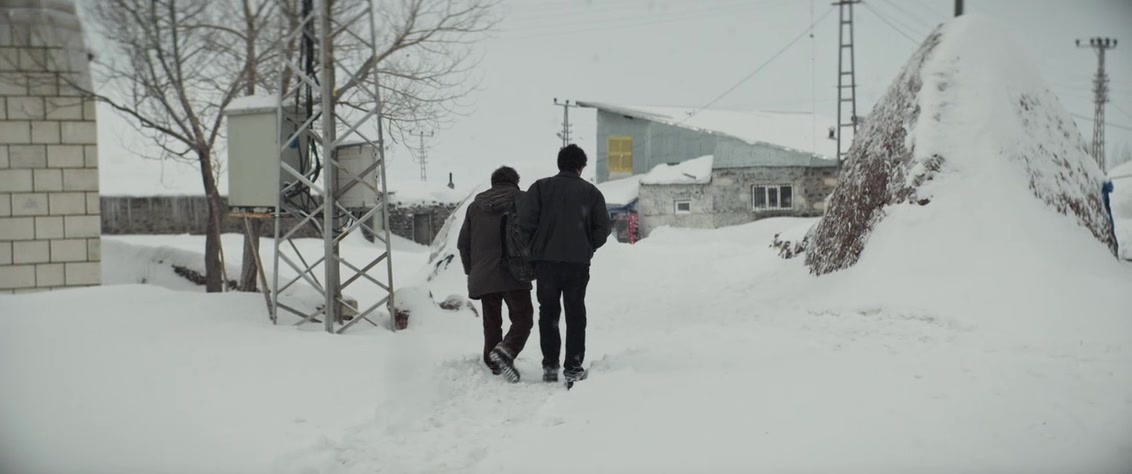 Kuru Otlar Üstüne (2023), wide, 2.39:1 — film still