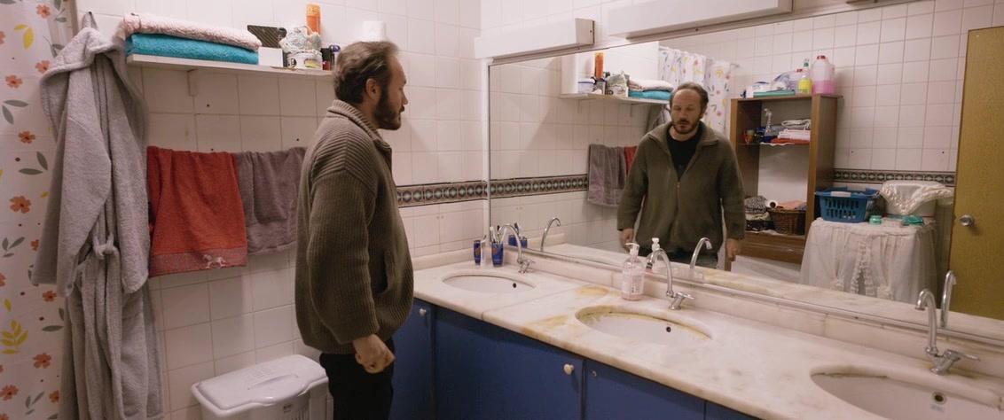 Kuru Otlar Üstüne (2023), wide, 2.39:1 — film still