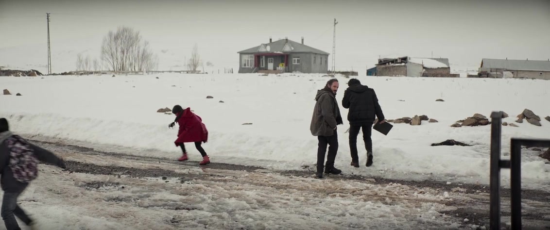 Kuru Otlar Üstüne (2023), wide, 2.39:1 — film still
