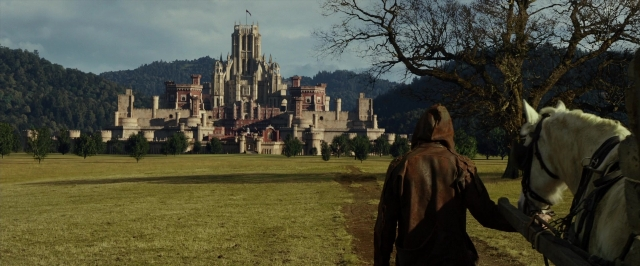 Frame from Jack the Giant Slayer — horse, person, building
