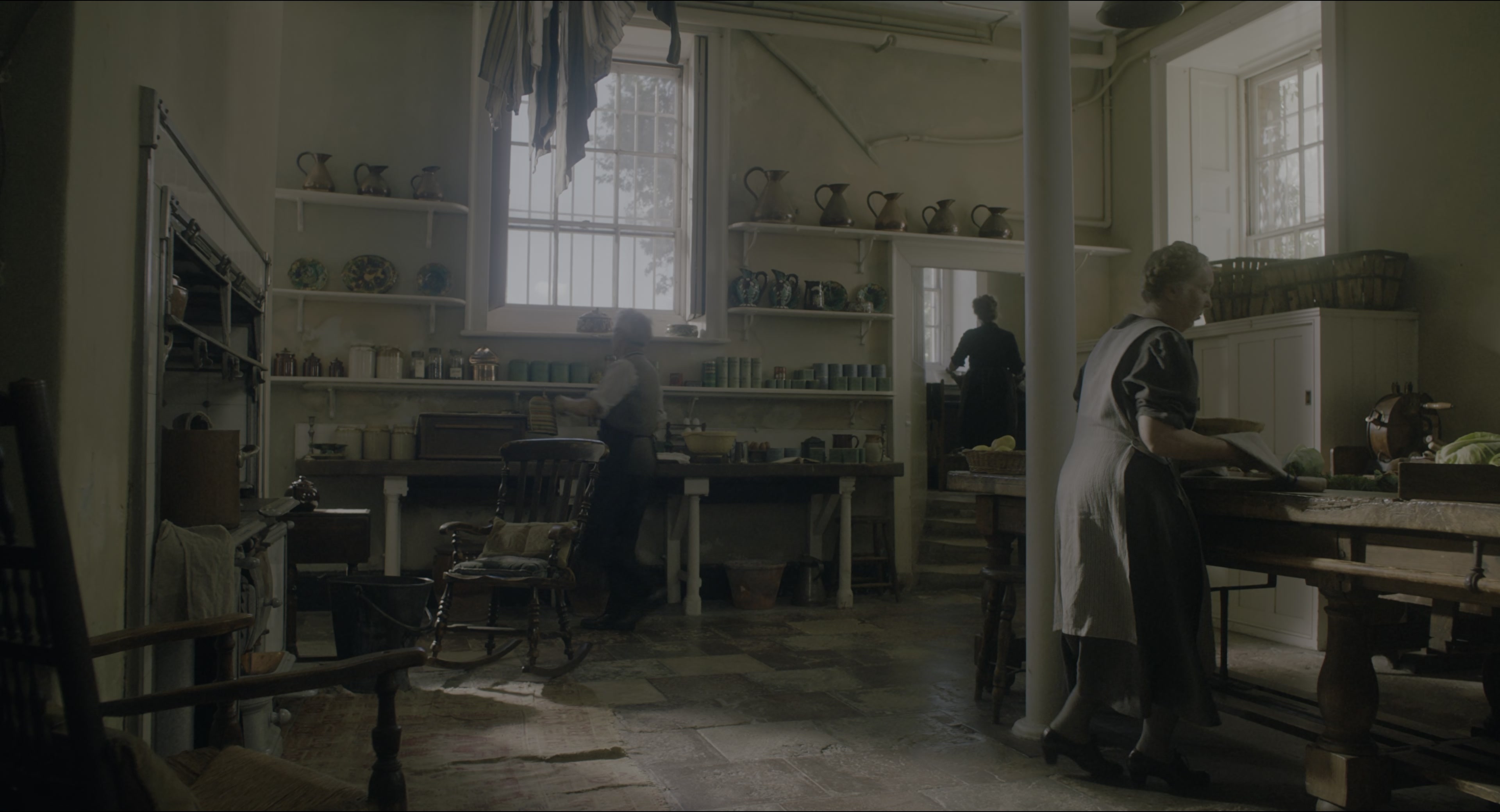 The Secret Garden (2020), wide, 1.85:1 — film still