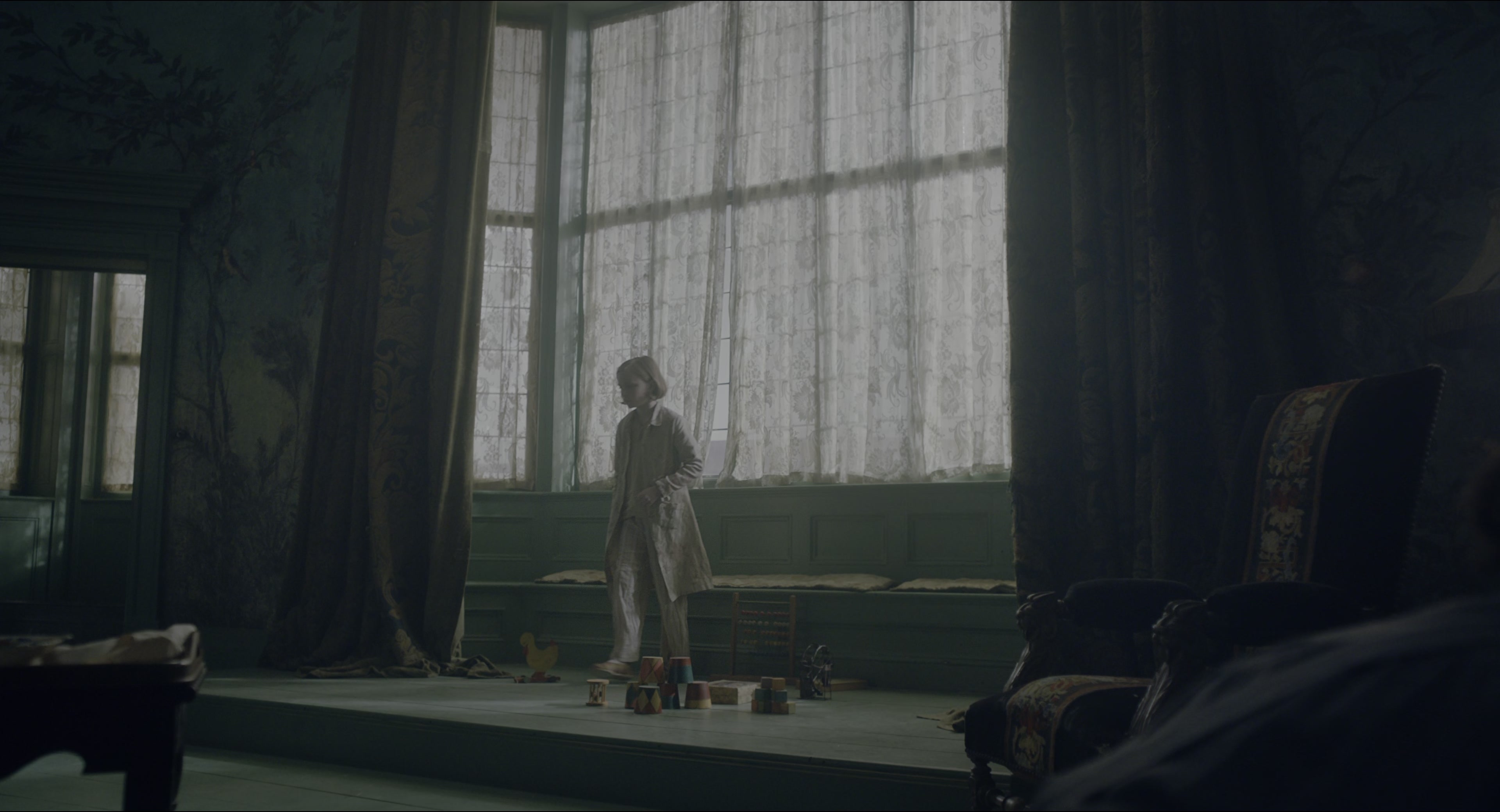 The Secret Garden (2020), wide, 1.85:1 — film still