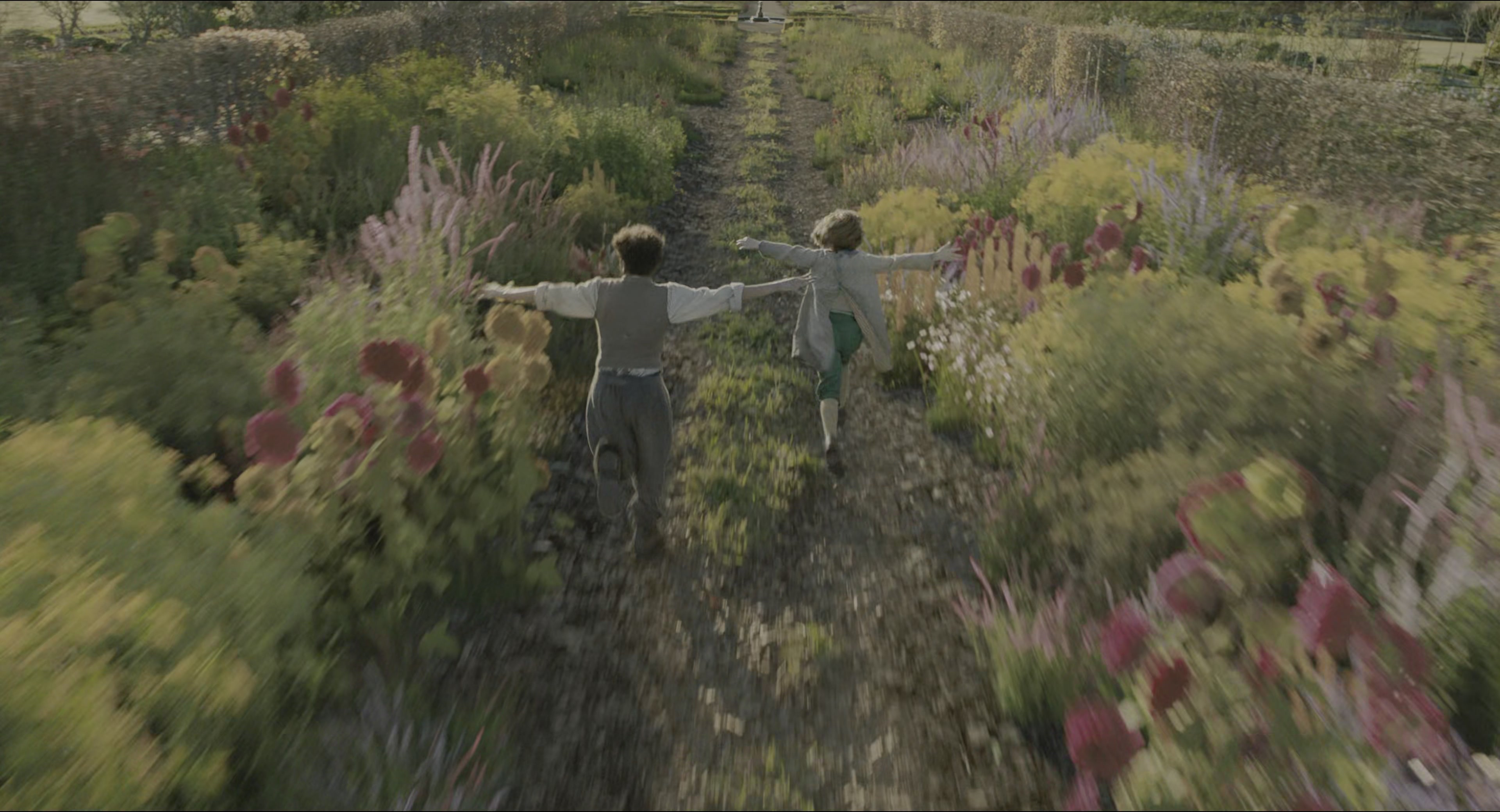 The Secret Garden (2020), wide, 1.85:1 — film still