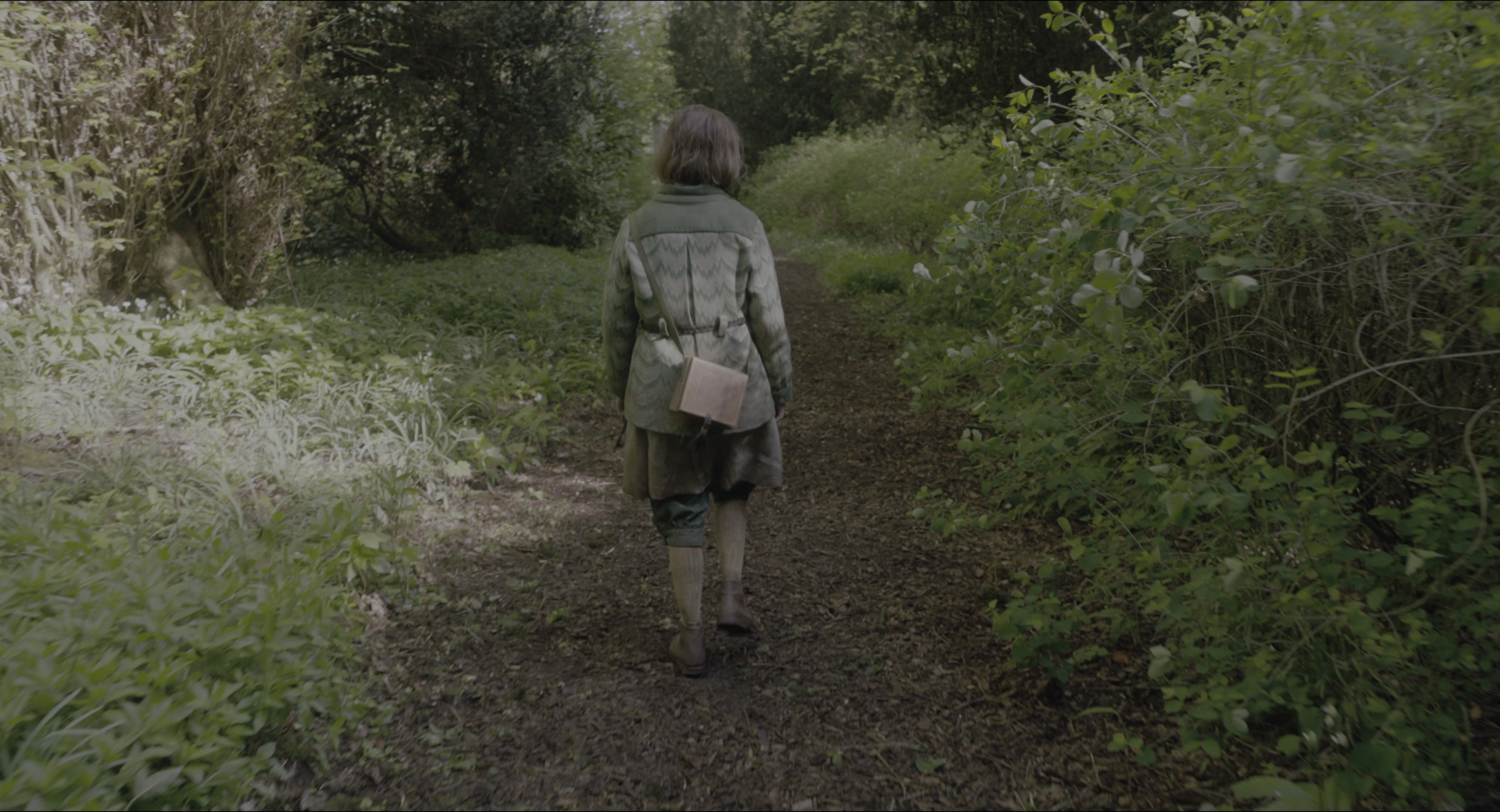 The Secret Garden (2020), wide, 1.85:1 — film still