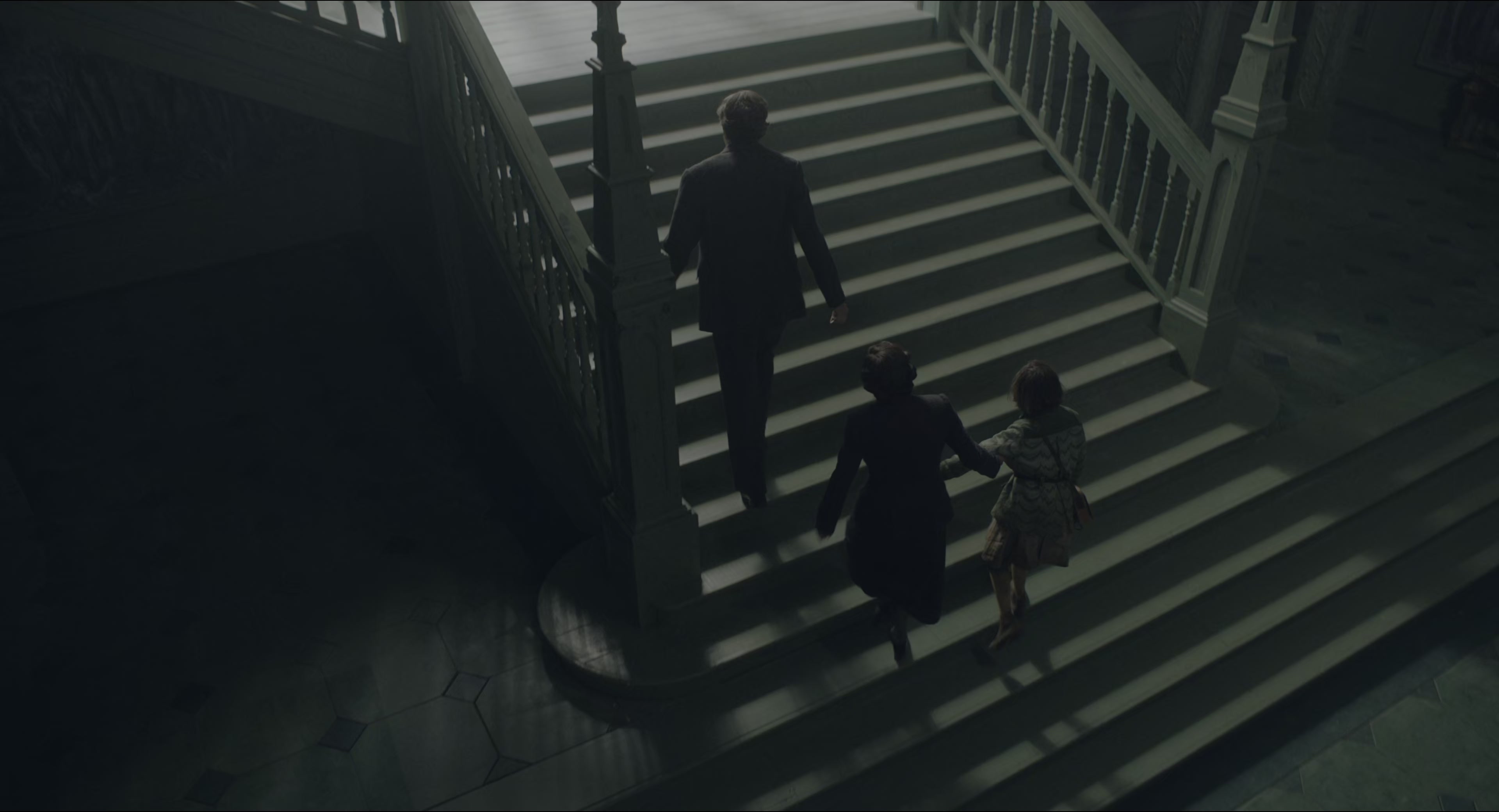 The Secret Garden (2020), wide, 1.85:1 — film still