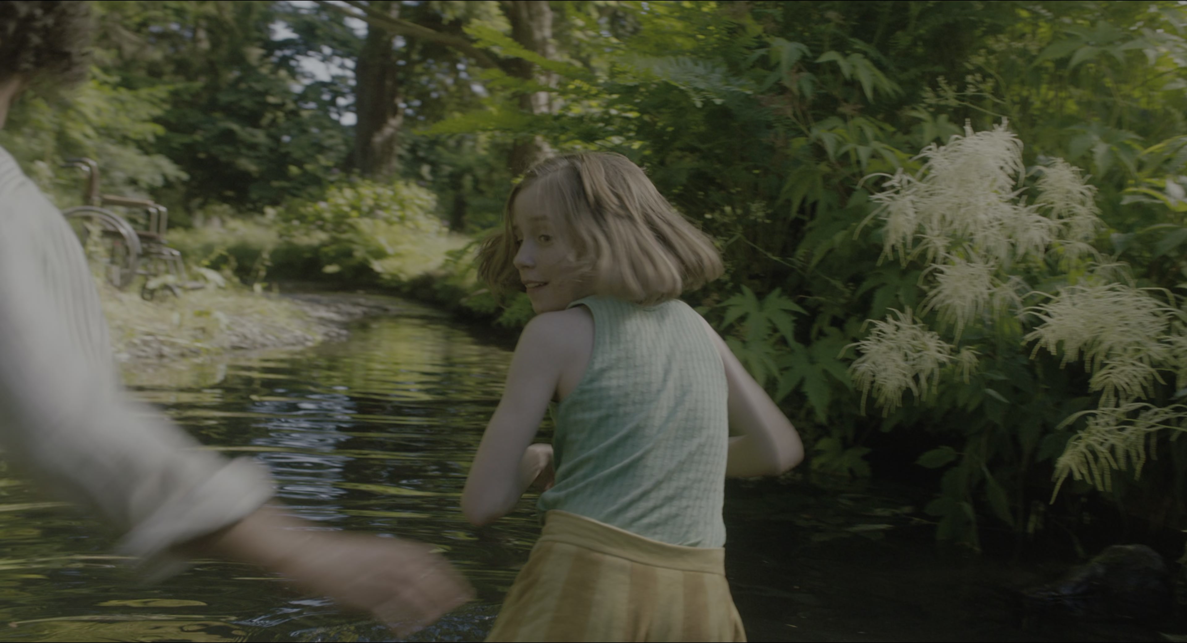 The Secret Garden (2020), wide, 1.85:1 — film still