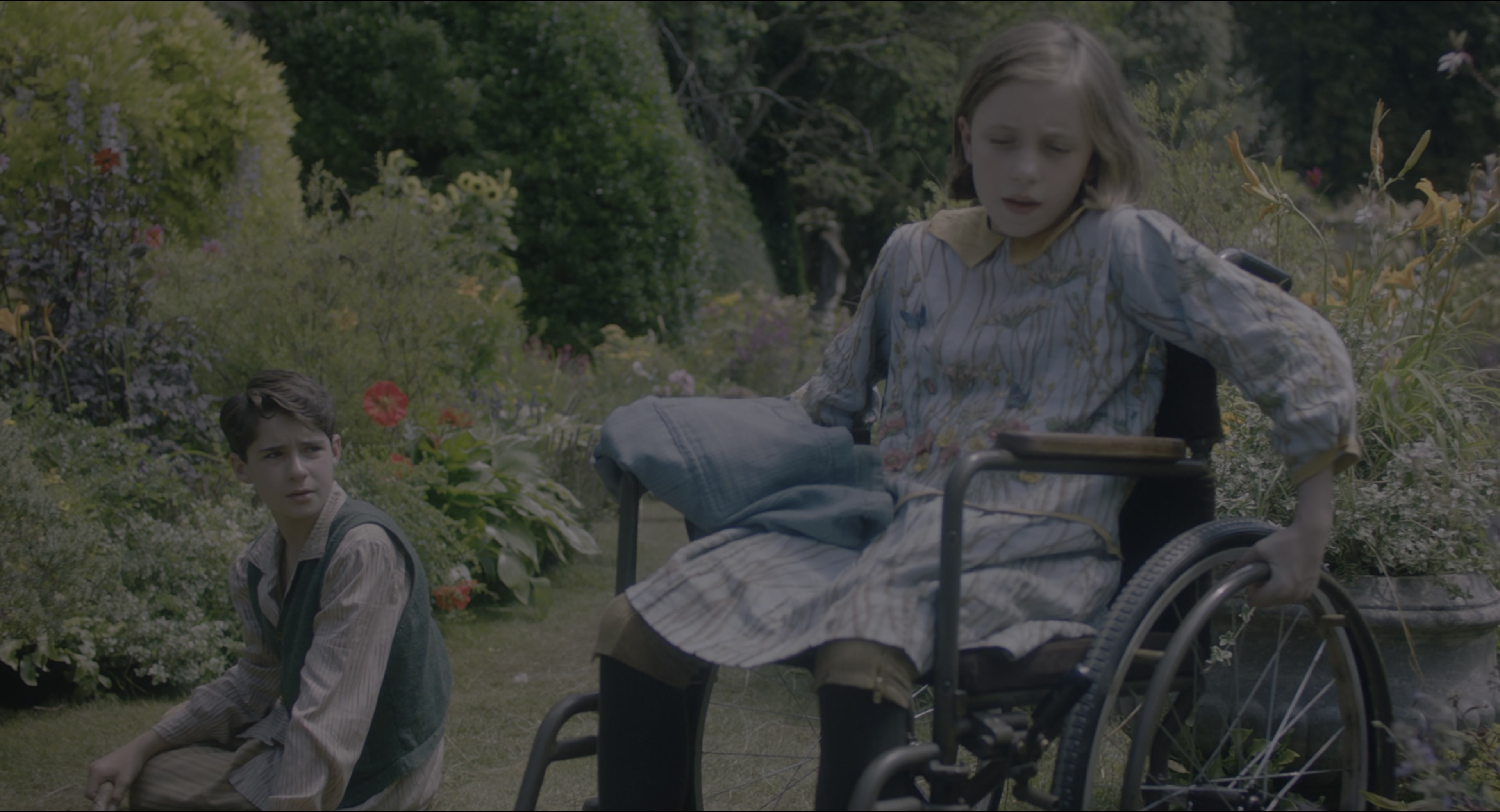 The Secret Garden (2020), wide, 1.85:1 — film still
