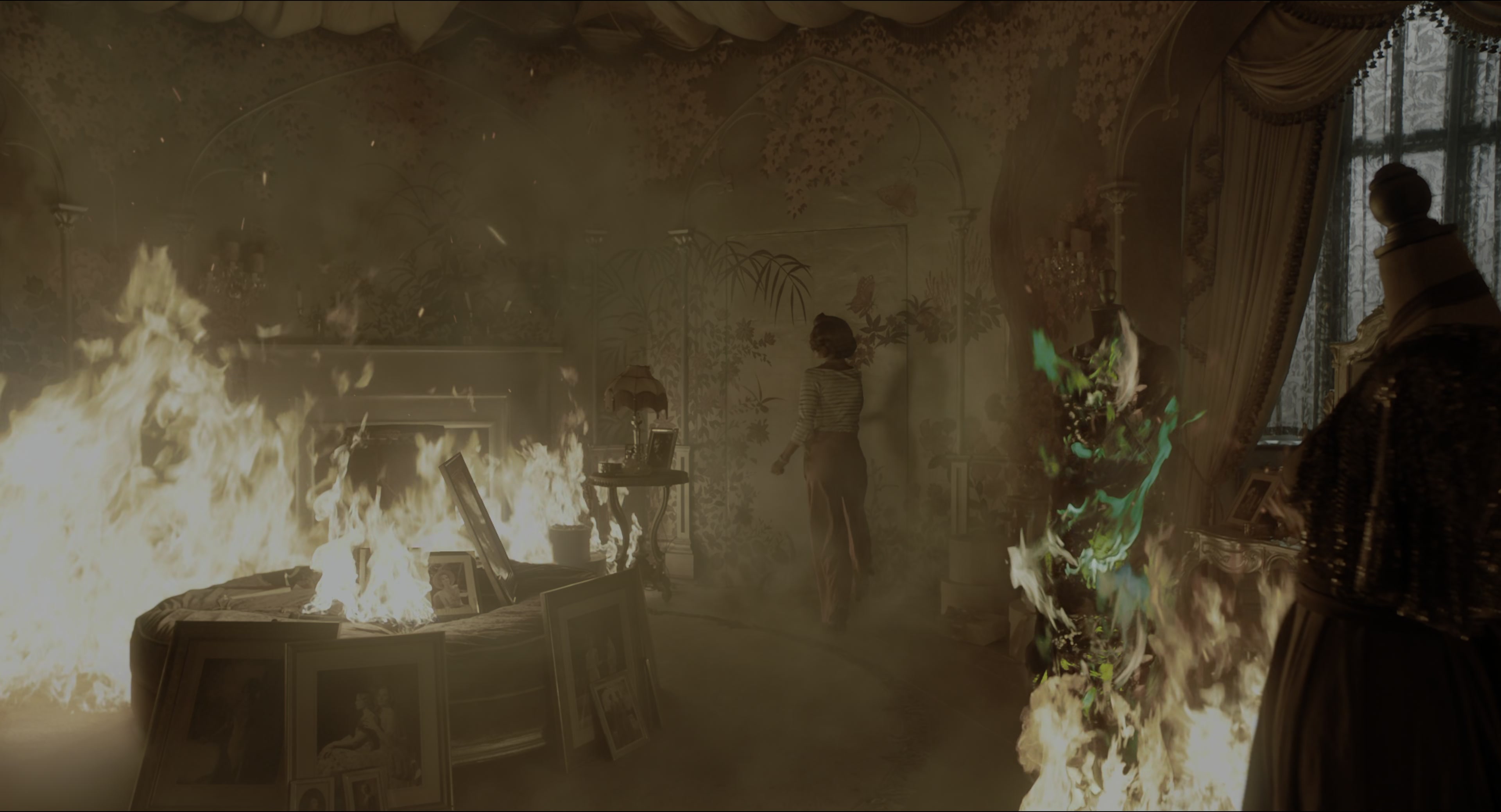The Secret Garden (2020), wide, 1.85:1 — film still