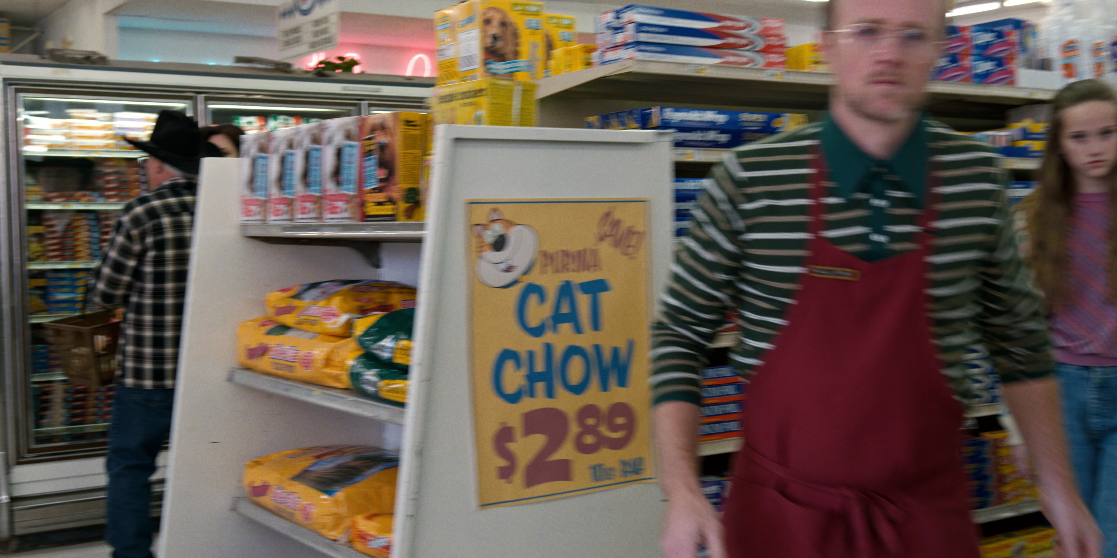 Stranger Things (2016), wide, 2.00:1 — film still