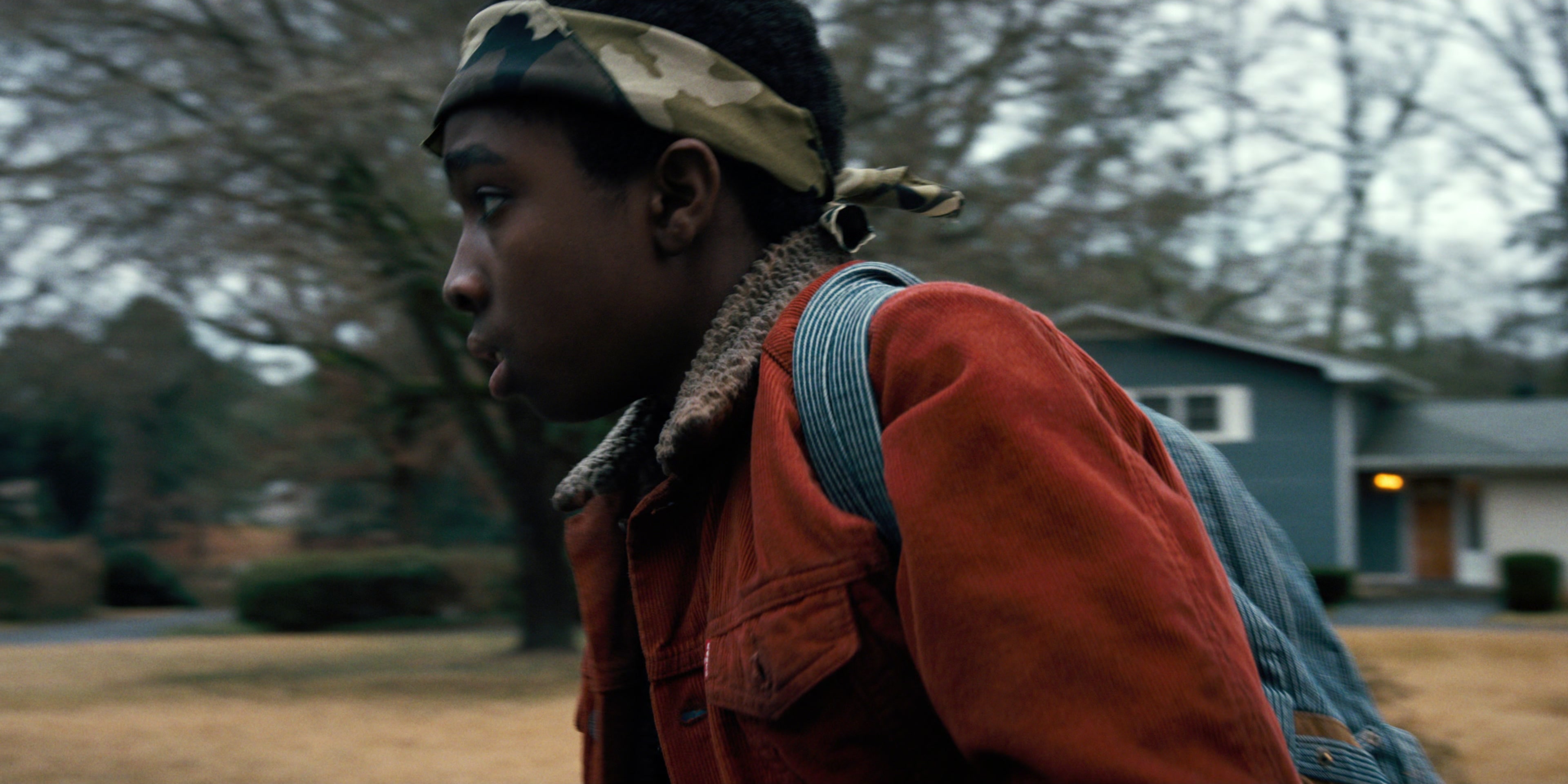 Stranger Things (2016), wide, 2.00:1 — film still