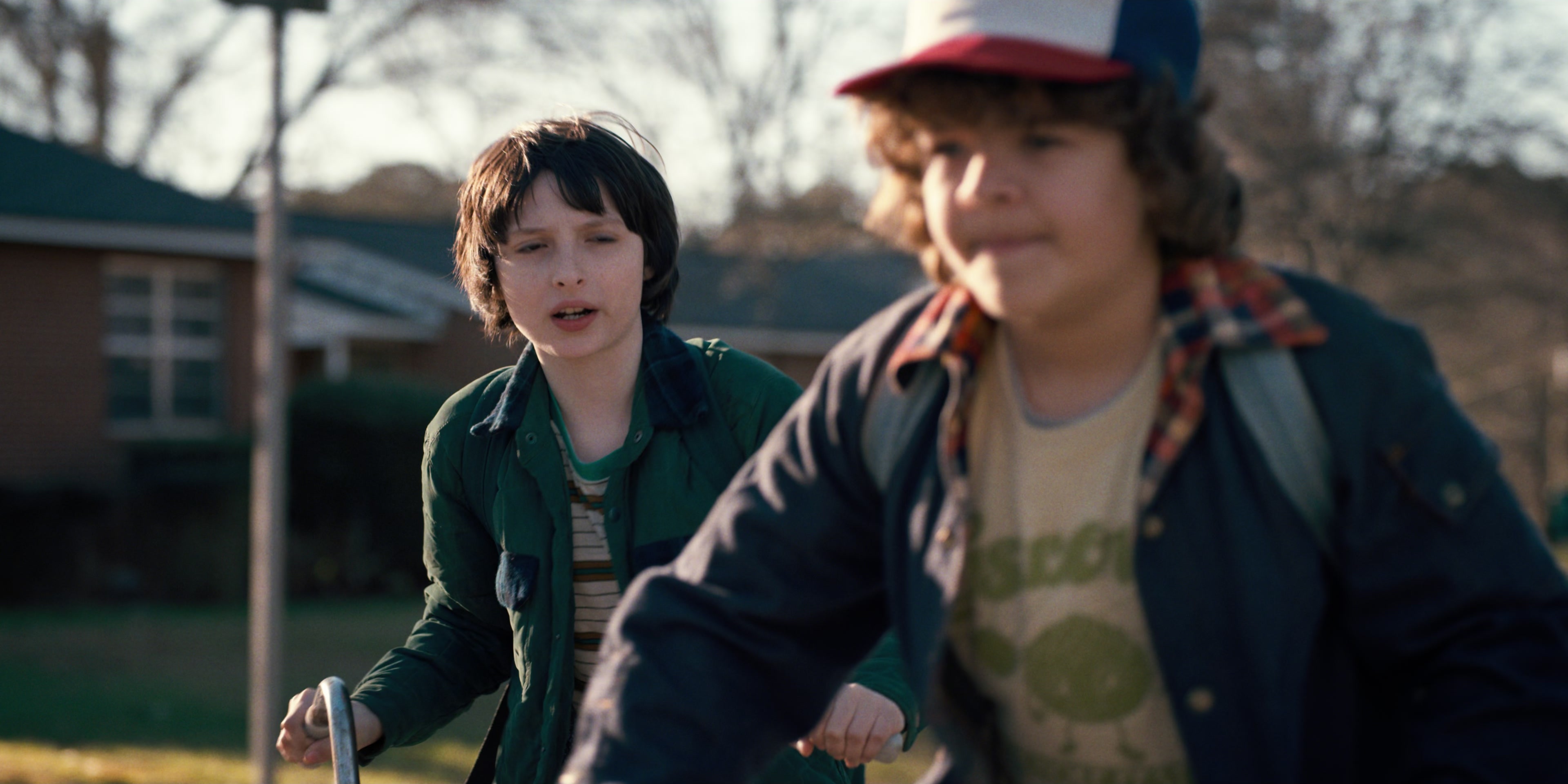 Stranger Things (2016), wide, 2.00:1 — film still