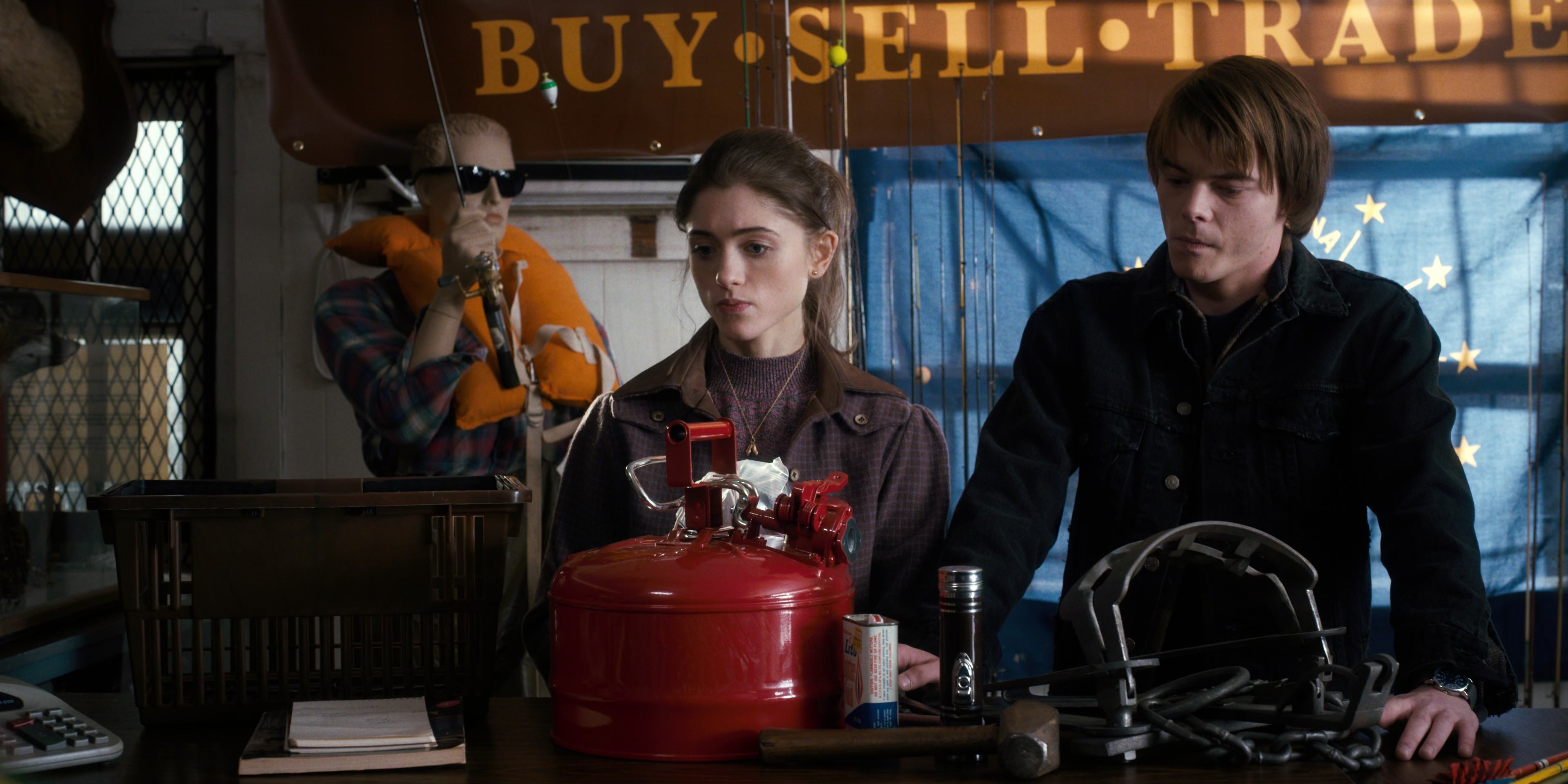 Stranger Things (2016), wide, 2.00:1 — film still