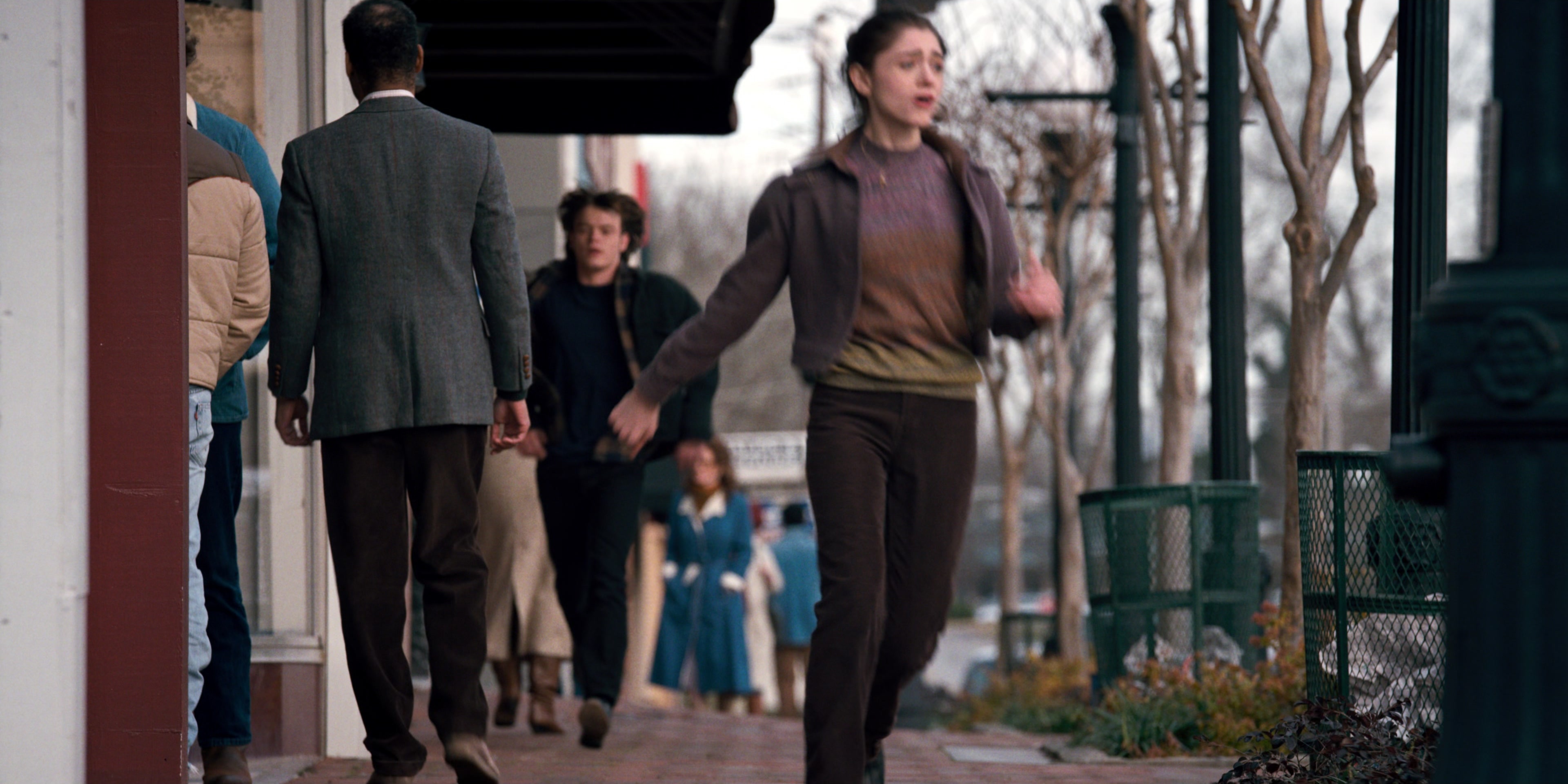 Stranger Things (2016), wide, 2.00:1 — film still