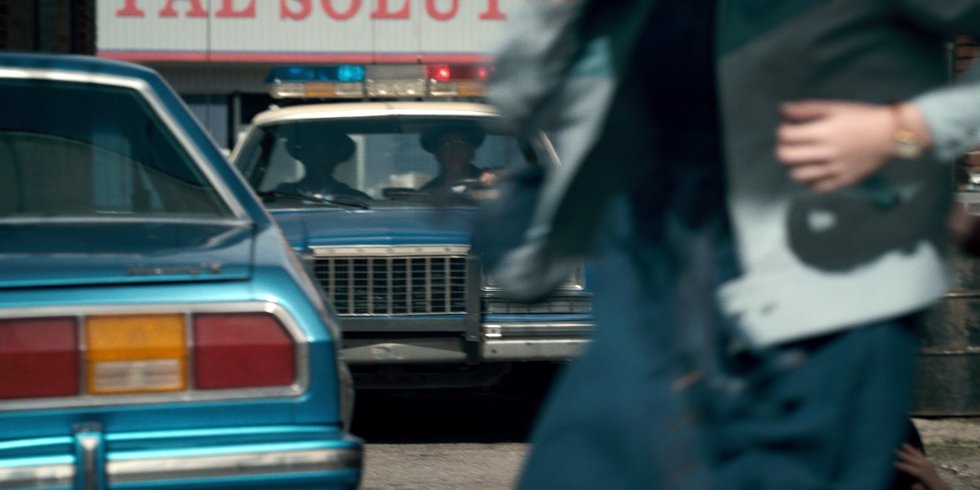 Stranger Things (2016), wide, 2.00:1 — film still