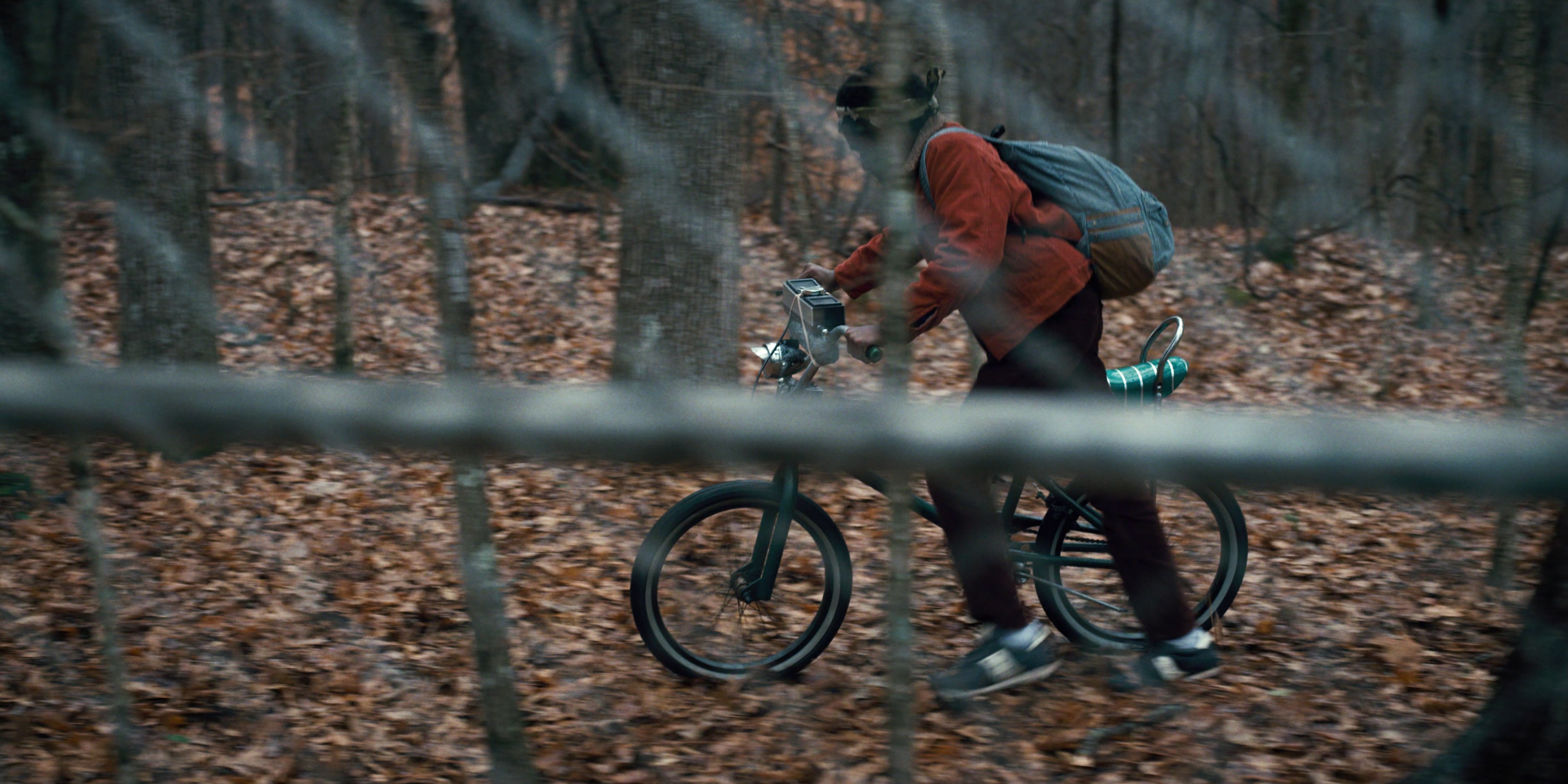 Stranger Things (2016), wide, 2.00:1 — film still