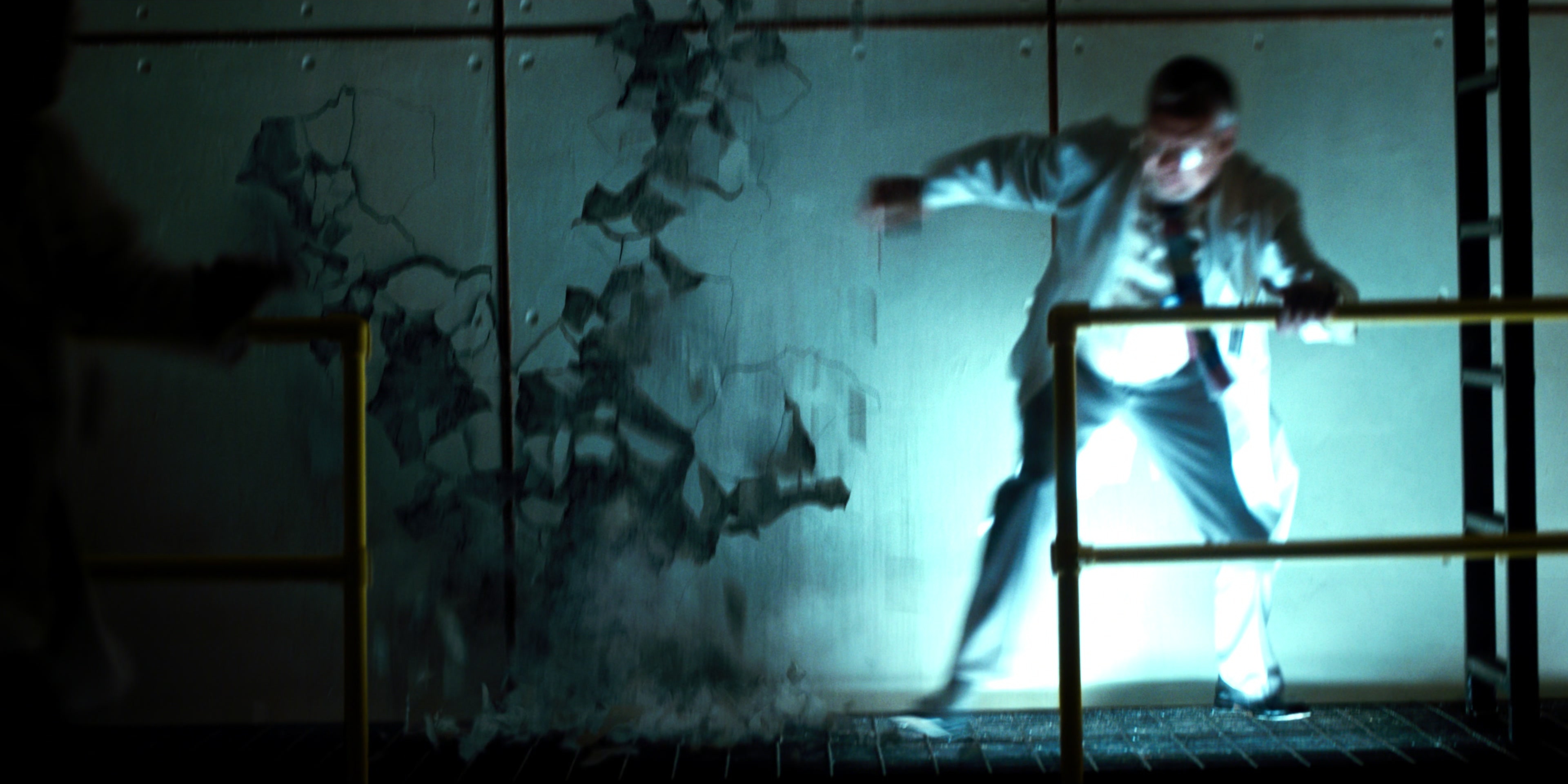 Stranger Things (2016), wide, 2.00:1 — film still