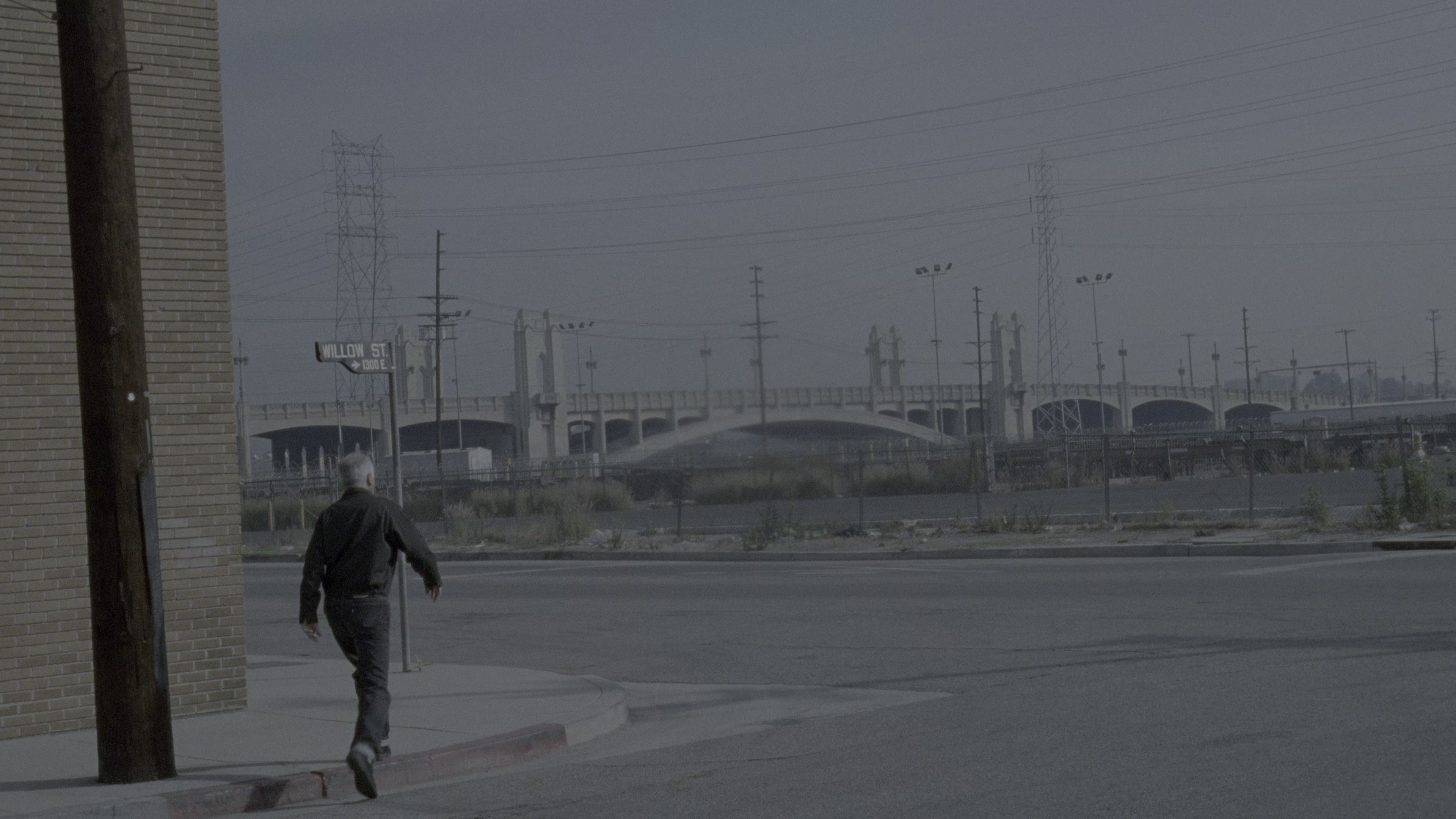 The Limey (1999), wide, 1.78:1 — film still