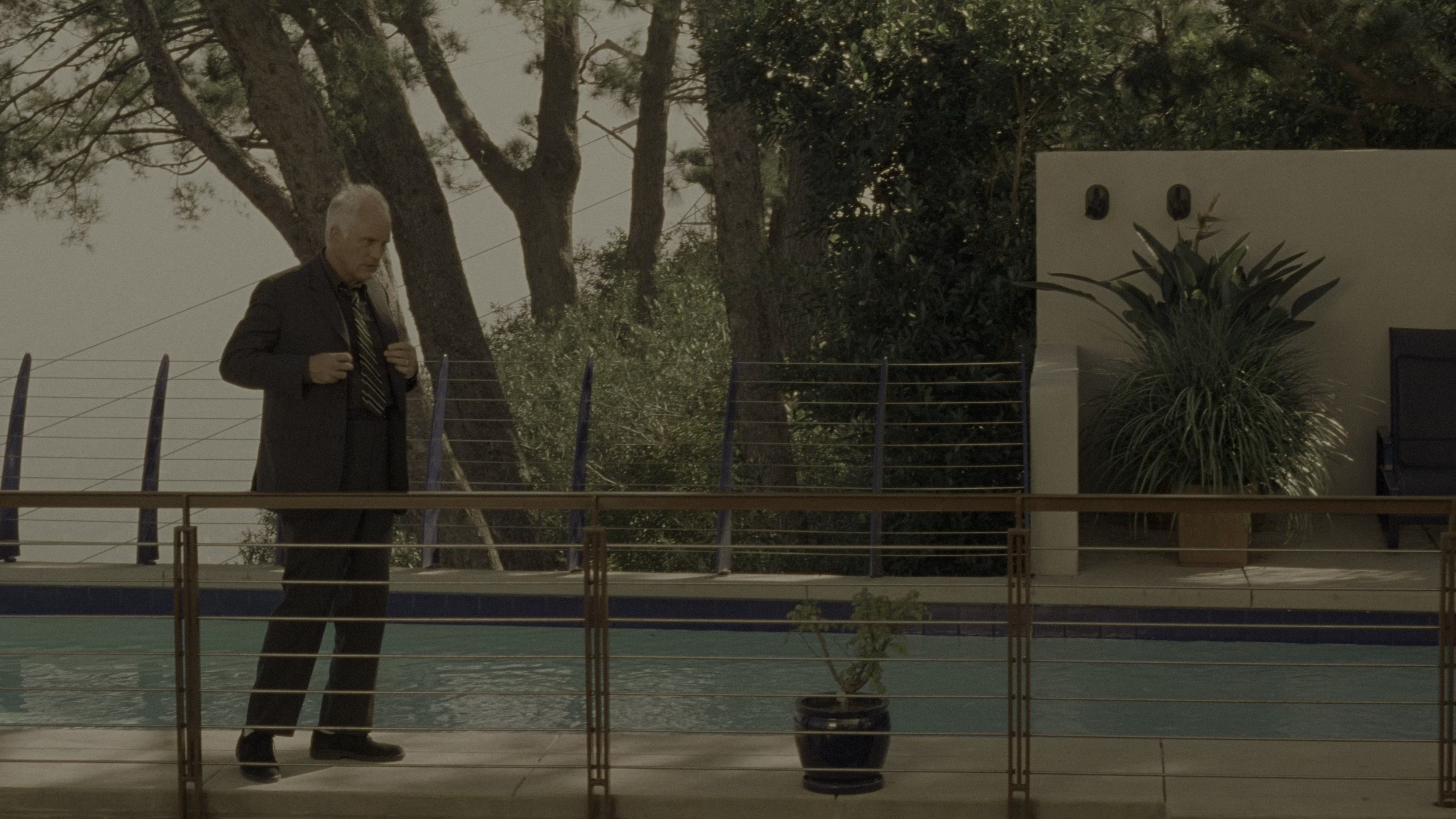 The Limey (1999), wide, 1.78:1 — film still