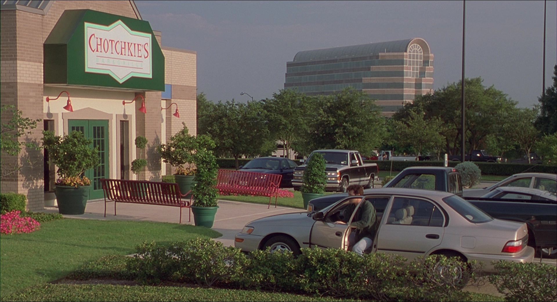 Office Space (1999), wide, 1.84:1 — film still