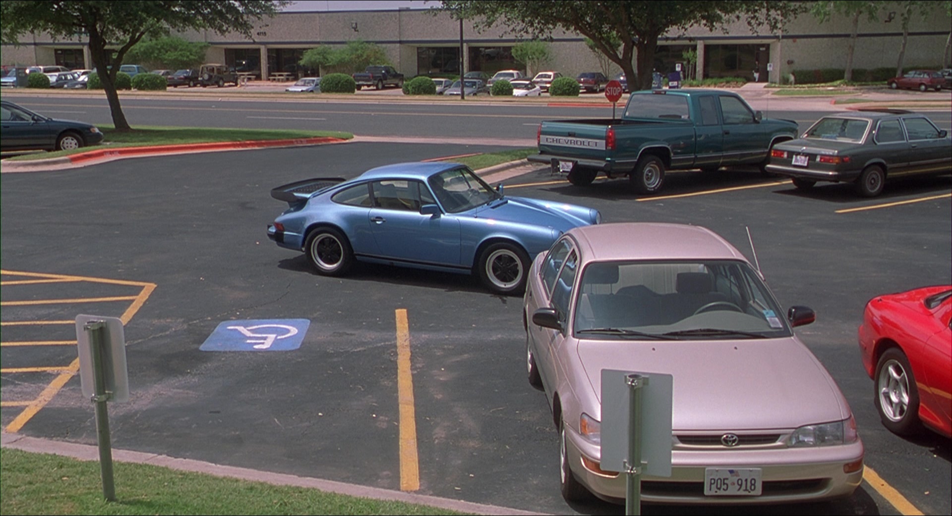 Office Space (1999), wide, 1.84:1 — film still