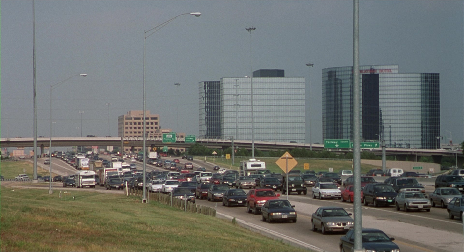 Office Space (1999), wide, 1.84:1 — film still