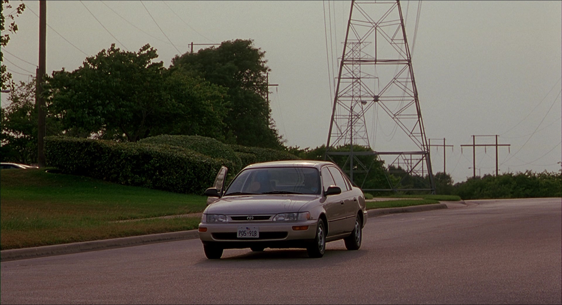 Office Space (1999), wide, 1.84:1 — film still