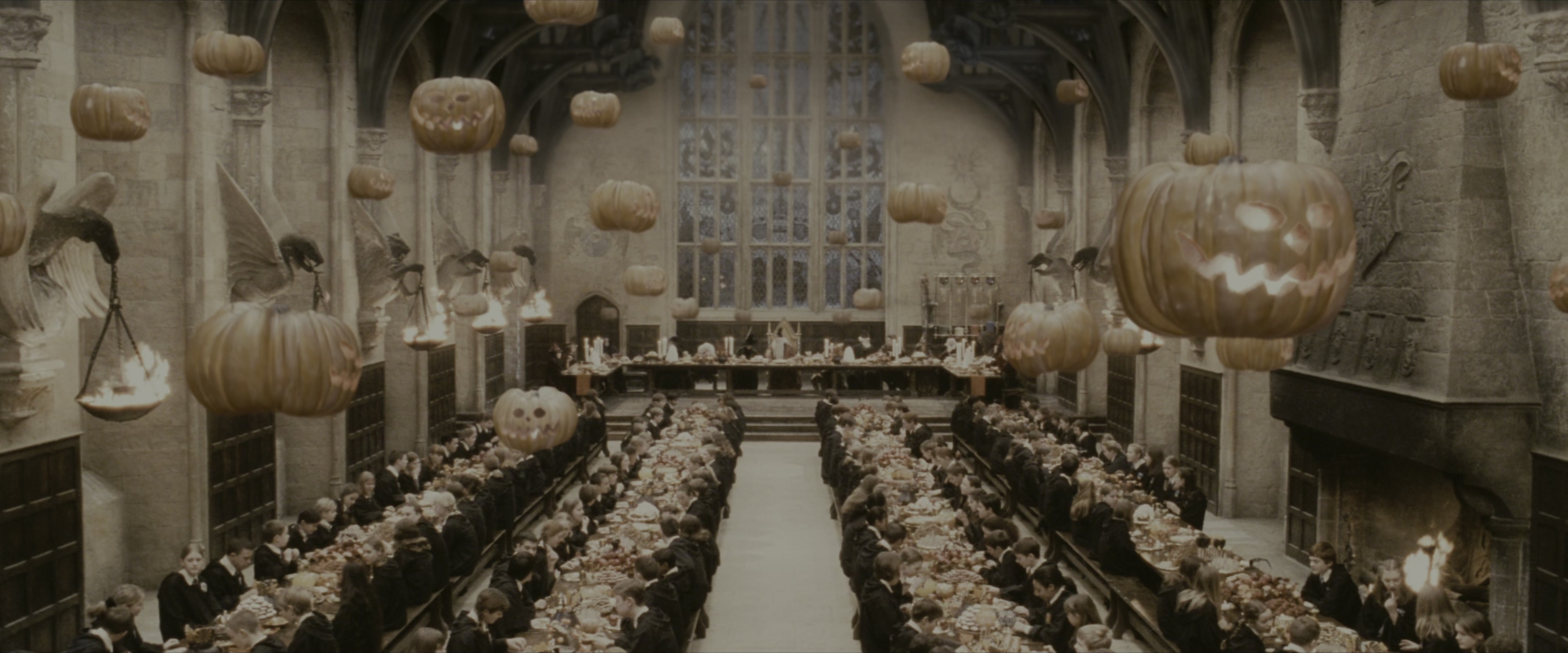 Harry Potter and the Sorcerer's Stone (2001), wide, 2.40:1 — film still