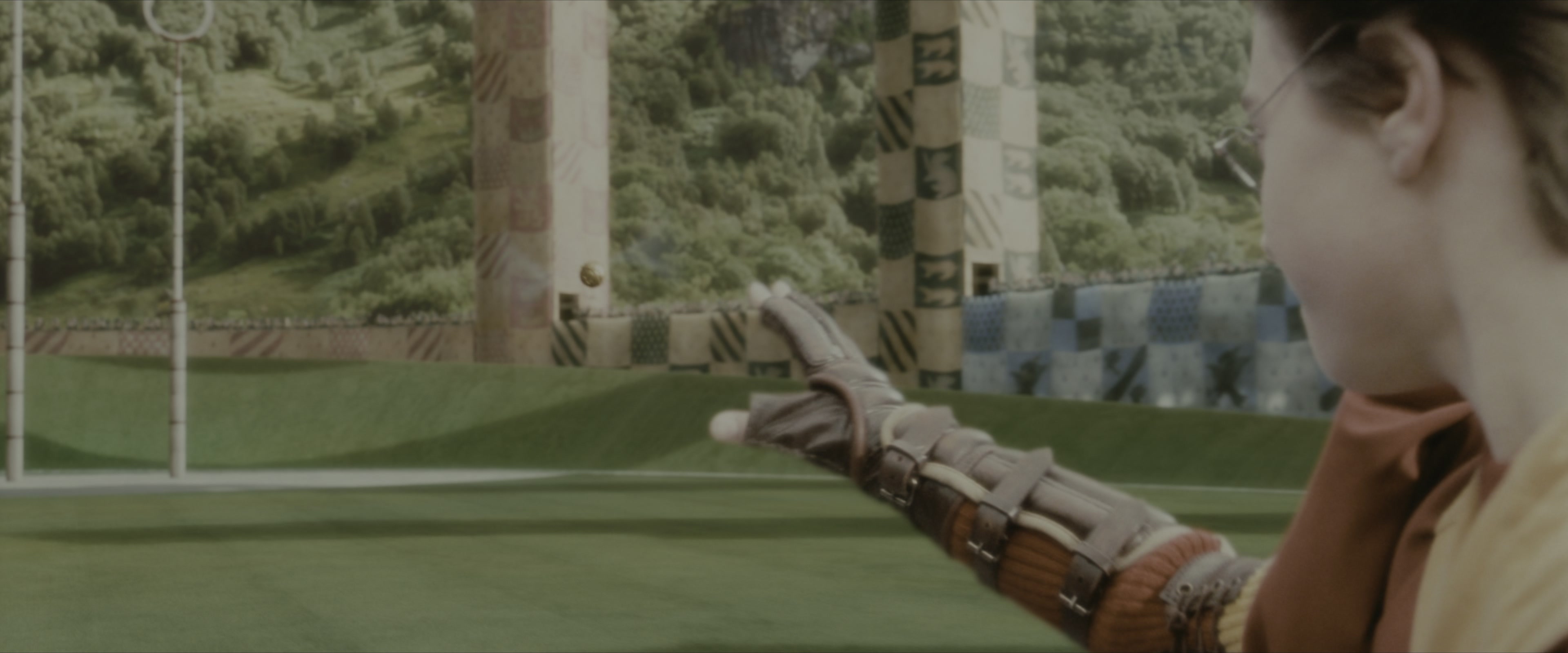 Harry Potter and the Sorcerer's Stone (2001), wide, 2.40:1 — film still