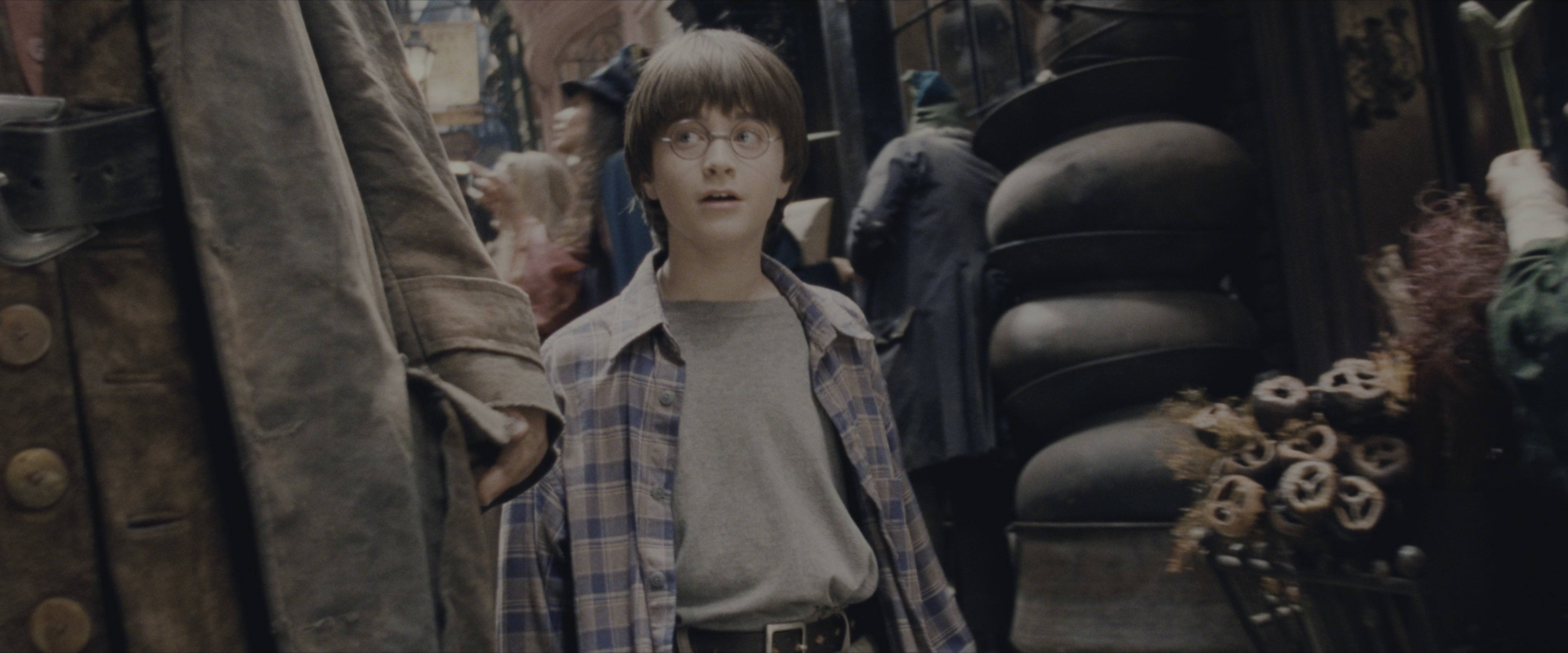 Harry Potter and the Sorcerer's Stone (2001), wide, 2.40:1 — film still