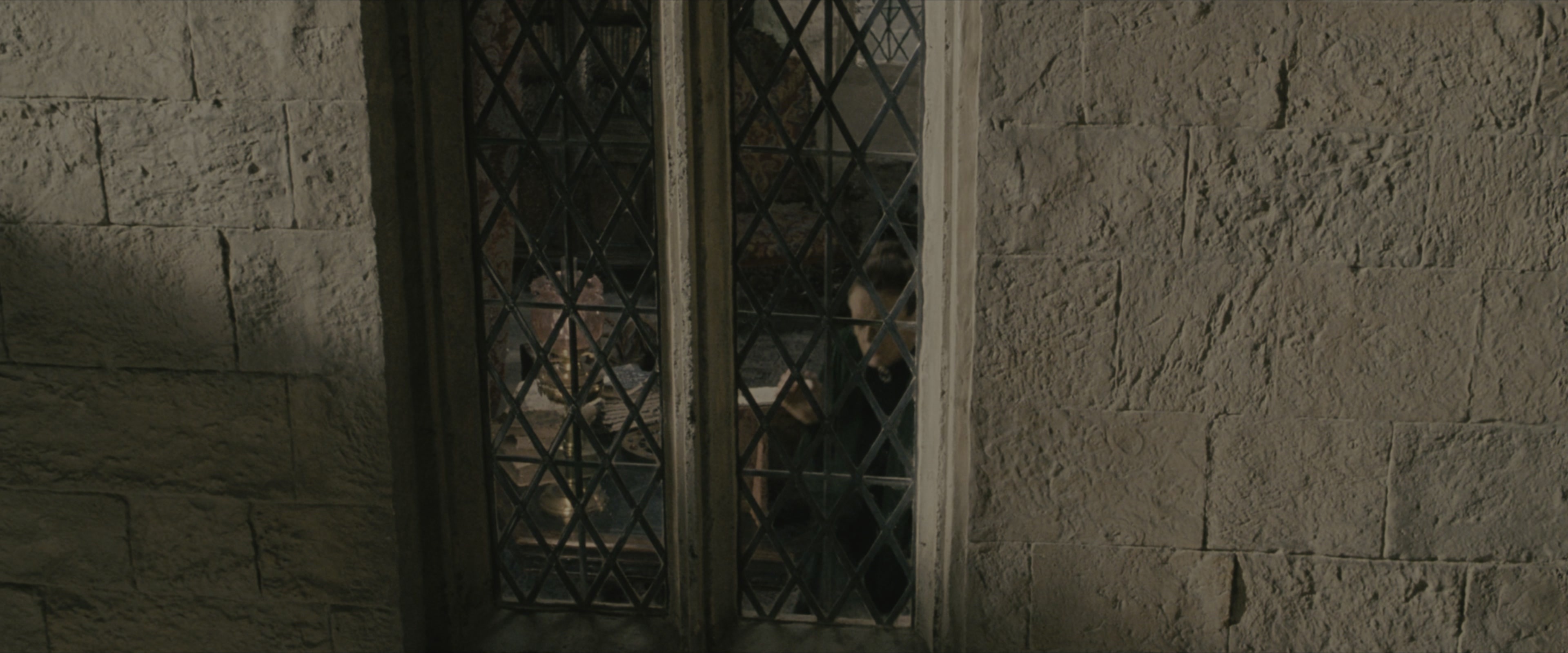 Harry Potter and the Sorcerer's Stone (2001), wide, 2.40:1 — film still