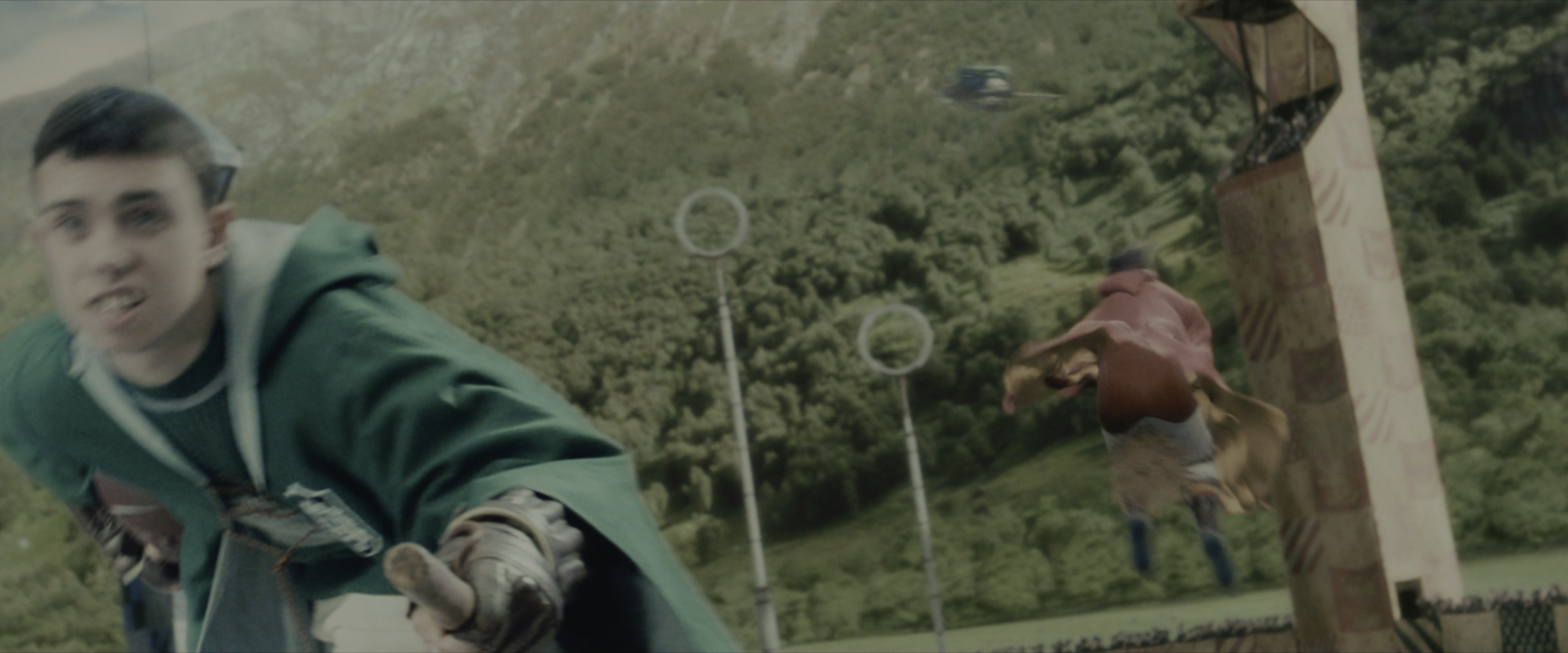 Harry Potter and the Sorcerer's Stone (2001), wide, 2.40:1 — film still