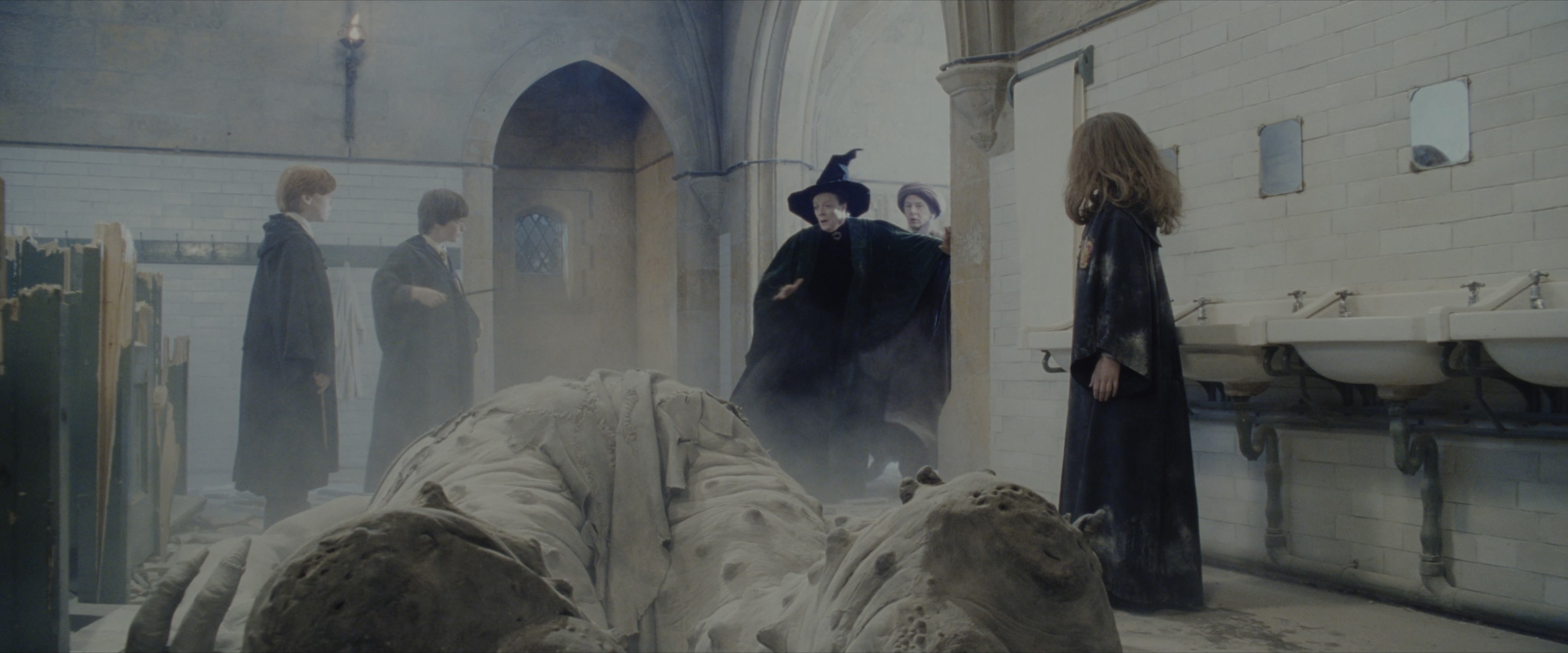 Harry Potter and the Sorcerer's Stone (2001), wide, 2.40:1 — film still
