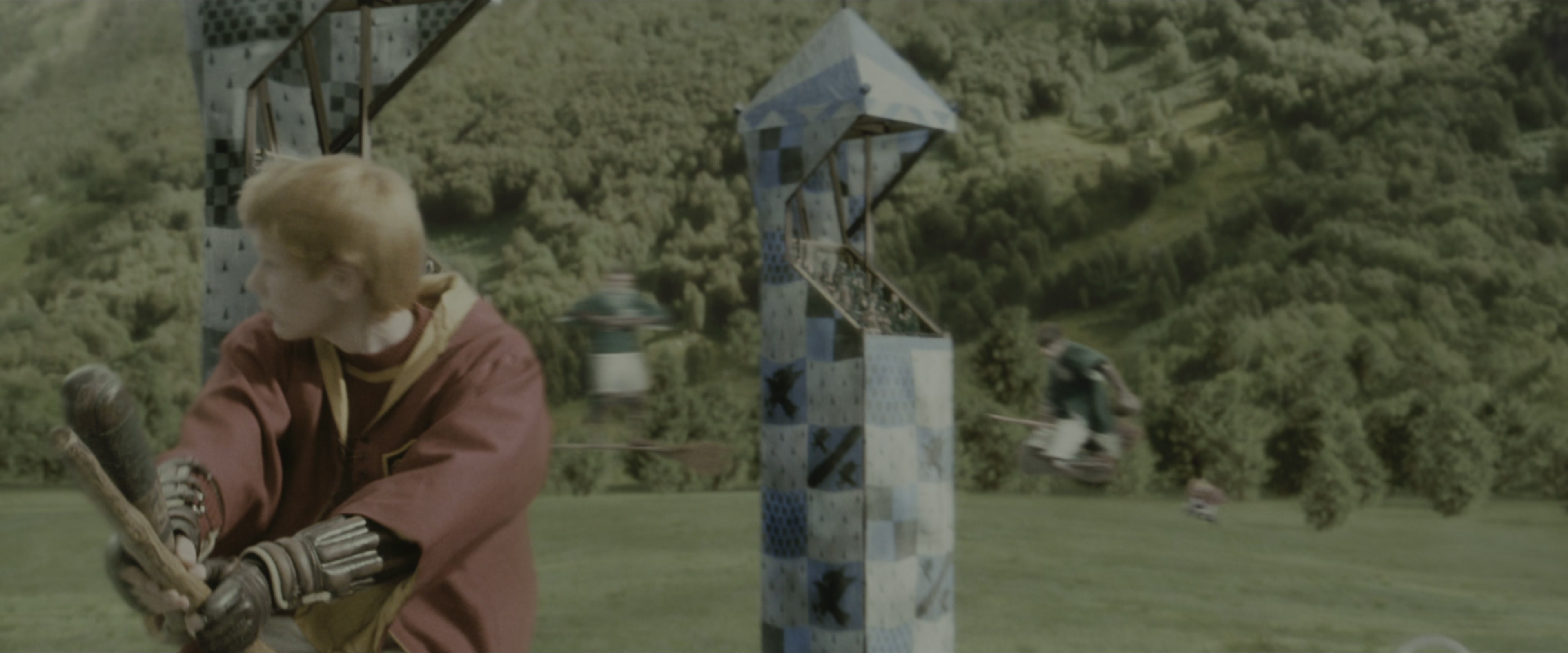 Harry Potter and the Sorcerer's Stone (2001), wide, 2.40:1 — film still