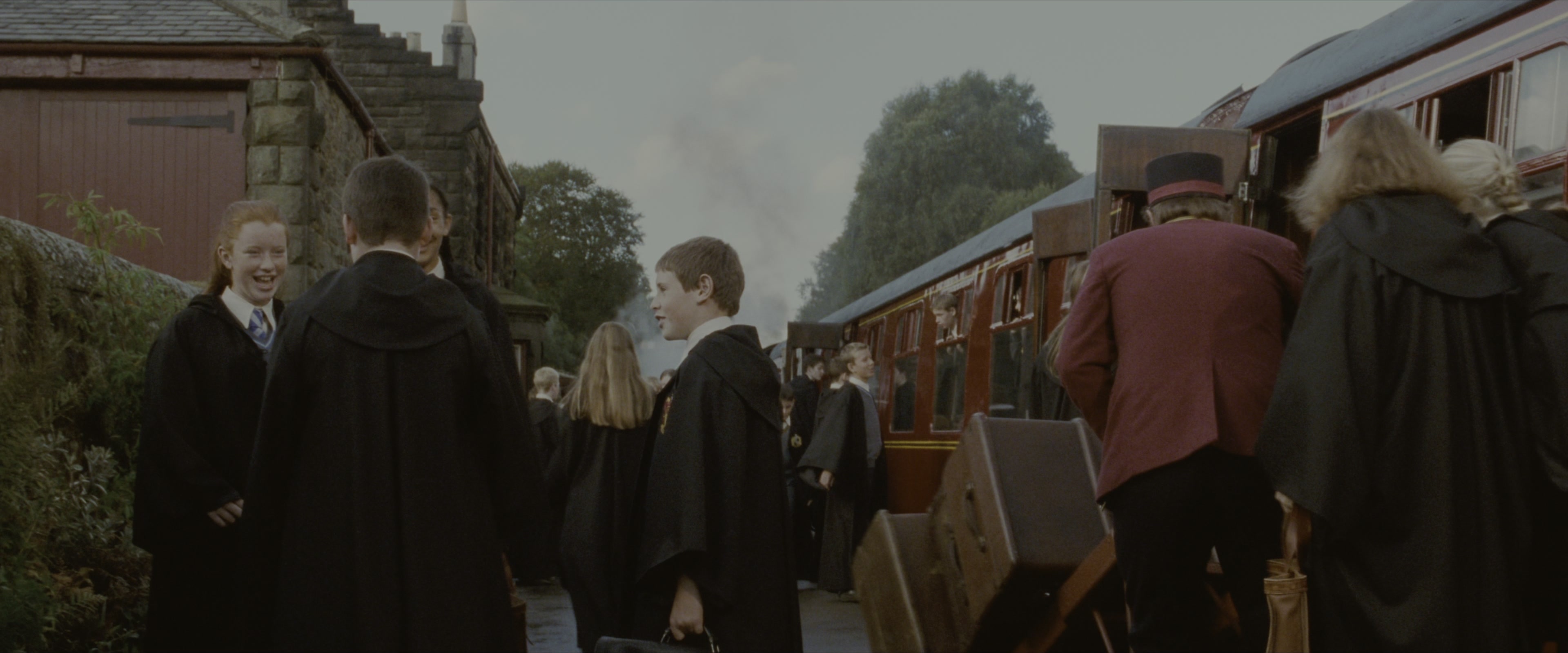 Harry Potter and the Sorcerer's Stone (2001), wide, 2.40:1 — film still