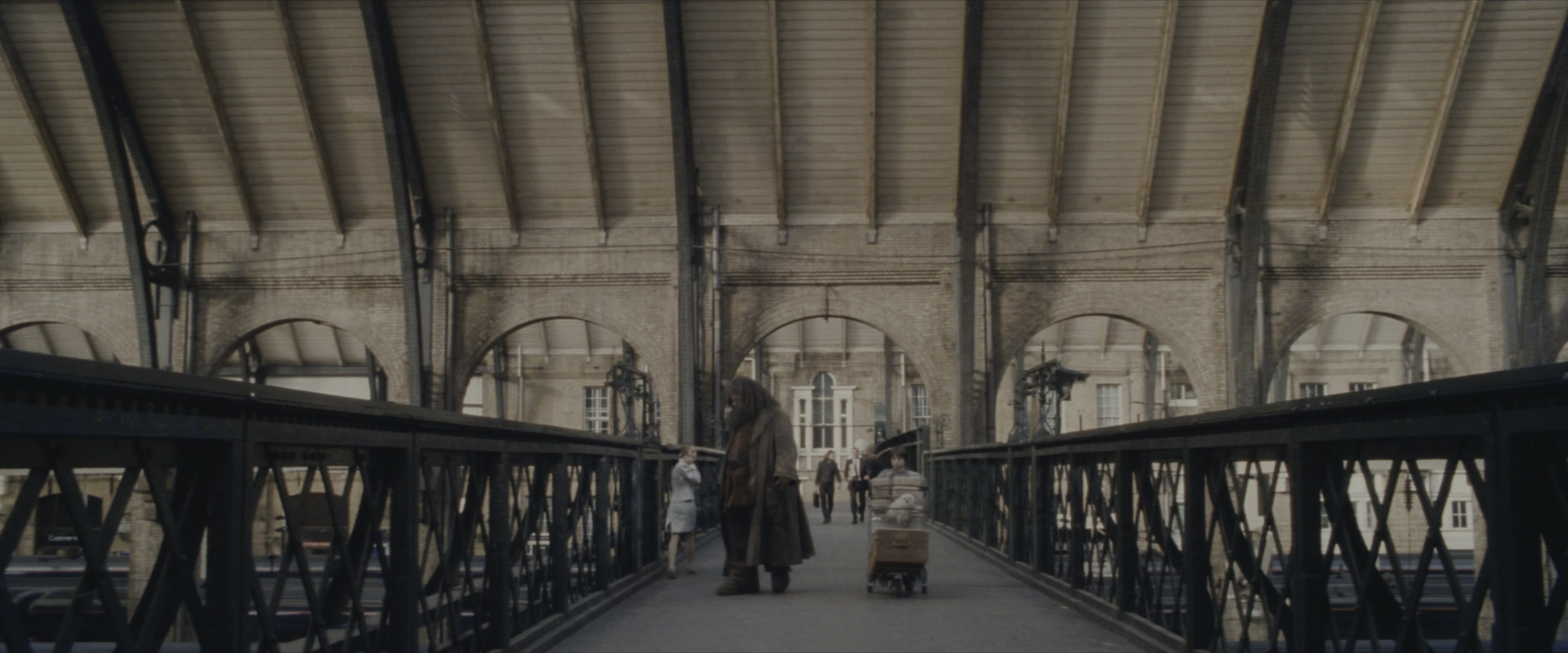 Harry Potter and the Sorcerer's Stone (2001), wide, 2.40:1 — film still