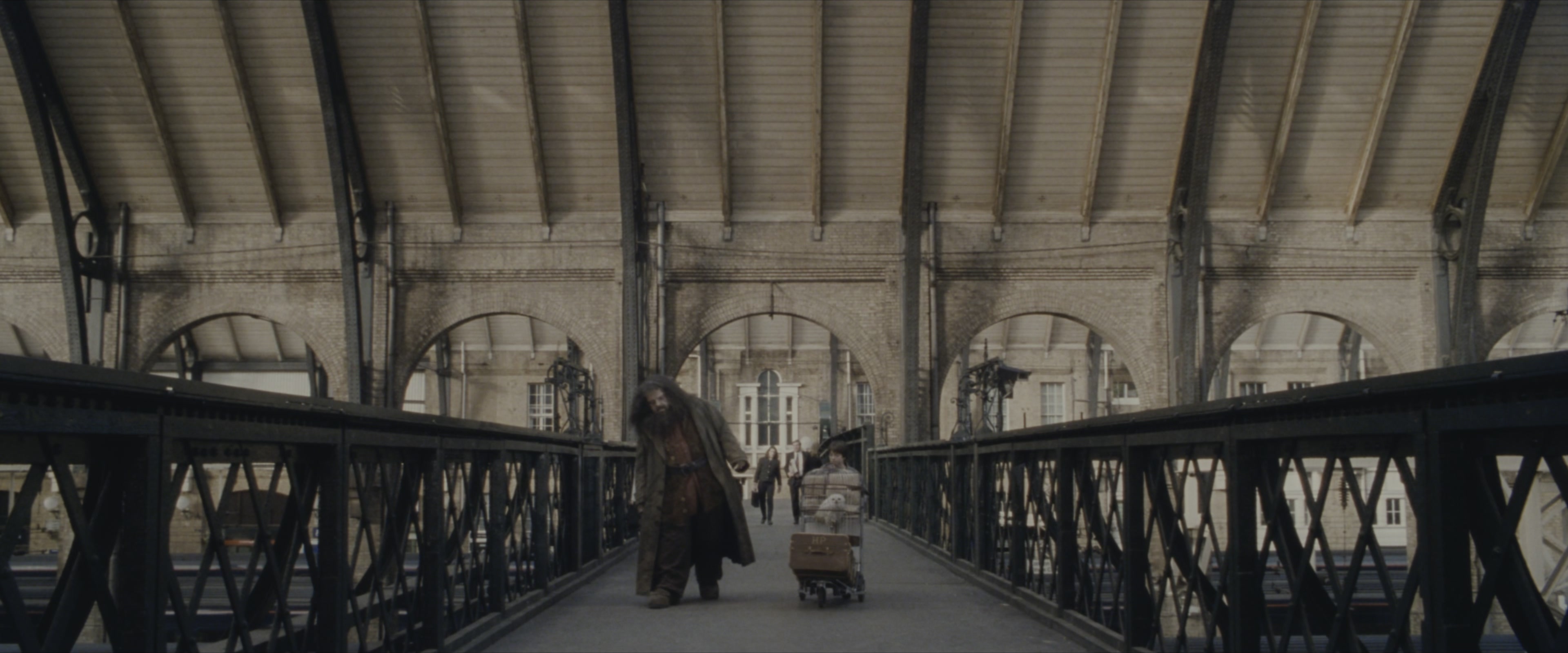 Harry Potter and the Sorcerer's Stone (2001), wide, 2.40:1 — film still