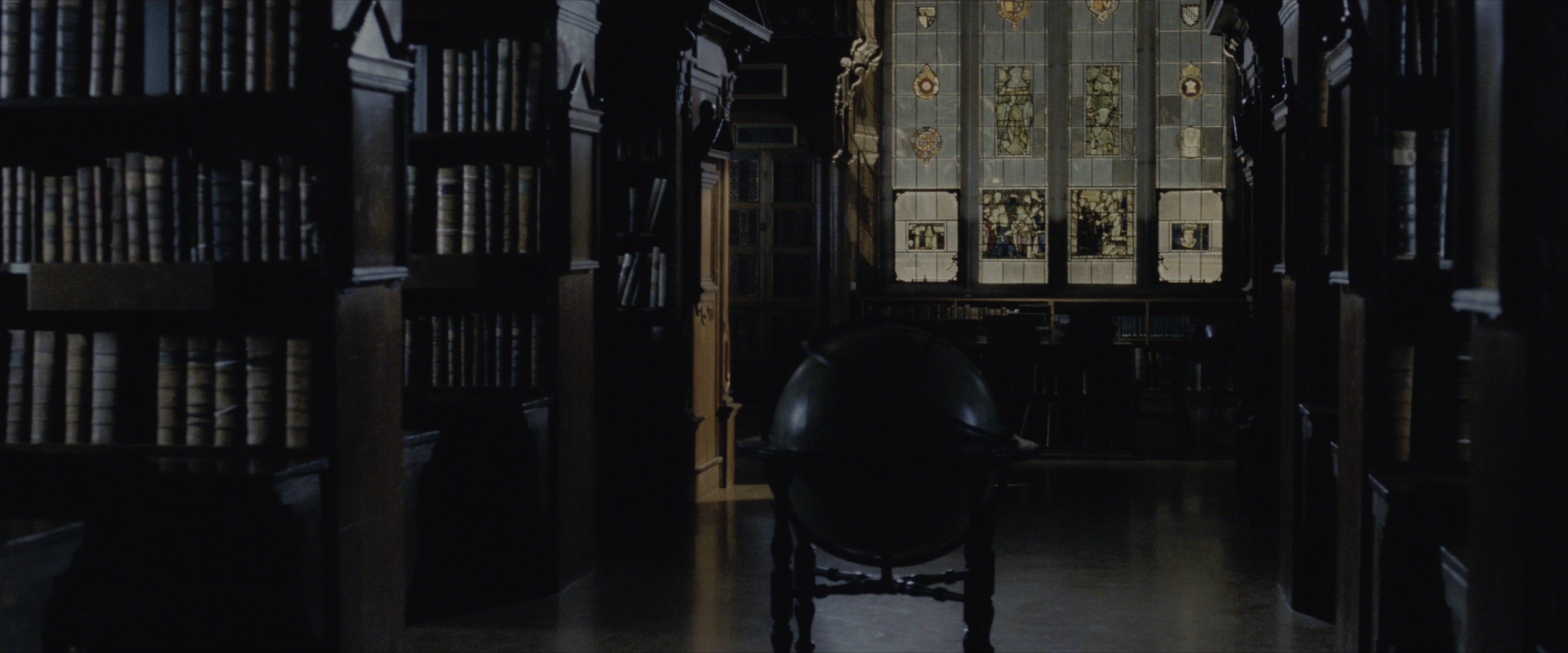 Harry Potter and the Sorcerer's Stone (2001), wide, 2.40:1 — film still