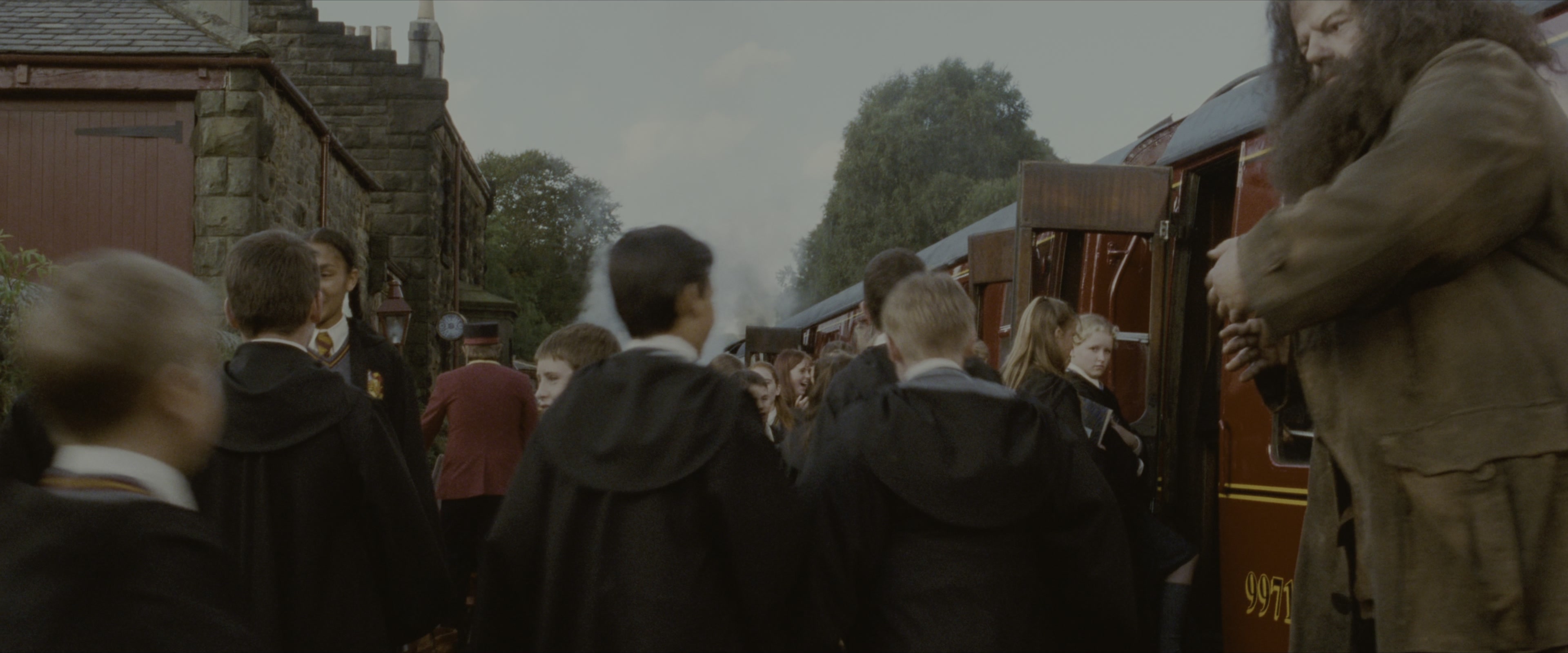 Harry Potter and the Sorcerer's Stone (2001), wide, 2.40:1 — film still