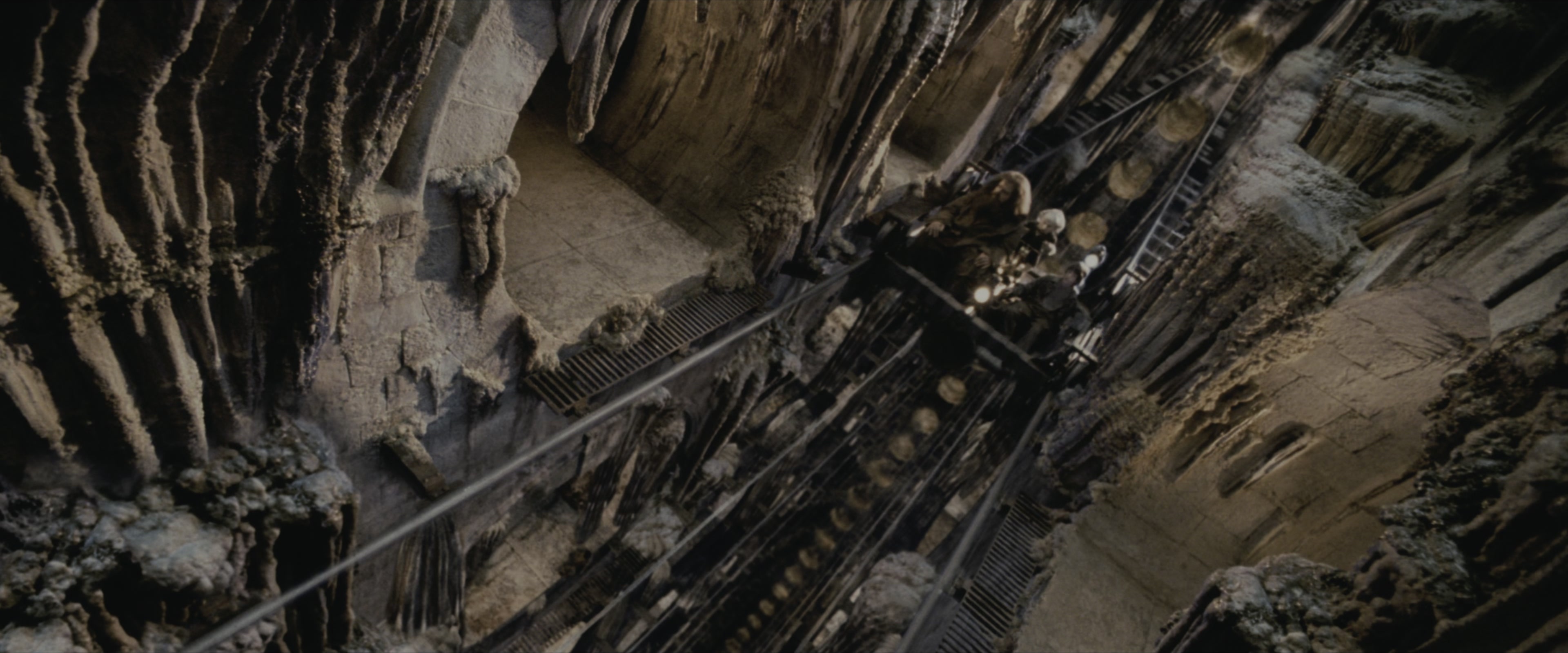 Harry Potter and the Sorcerer's Stone (2001), wide, 2.40:1 — film still