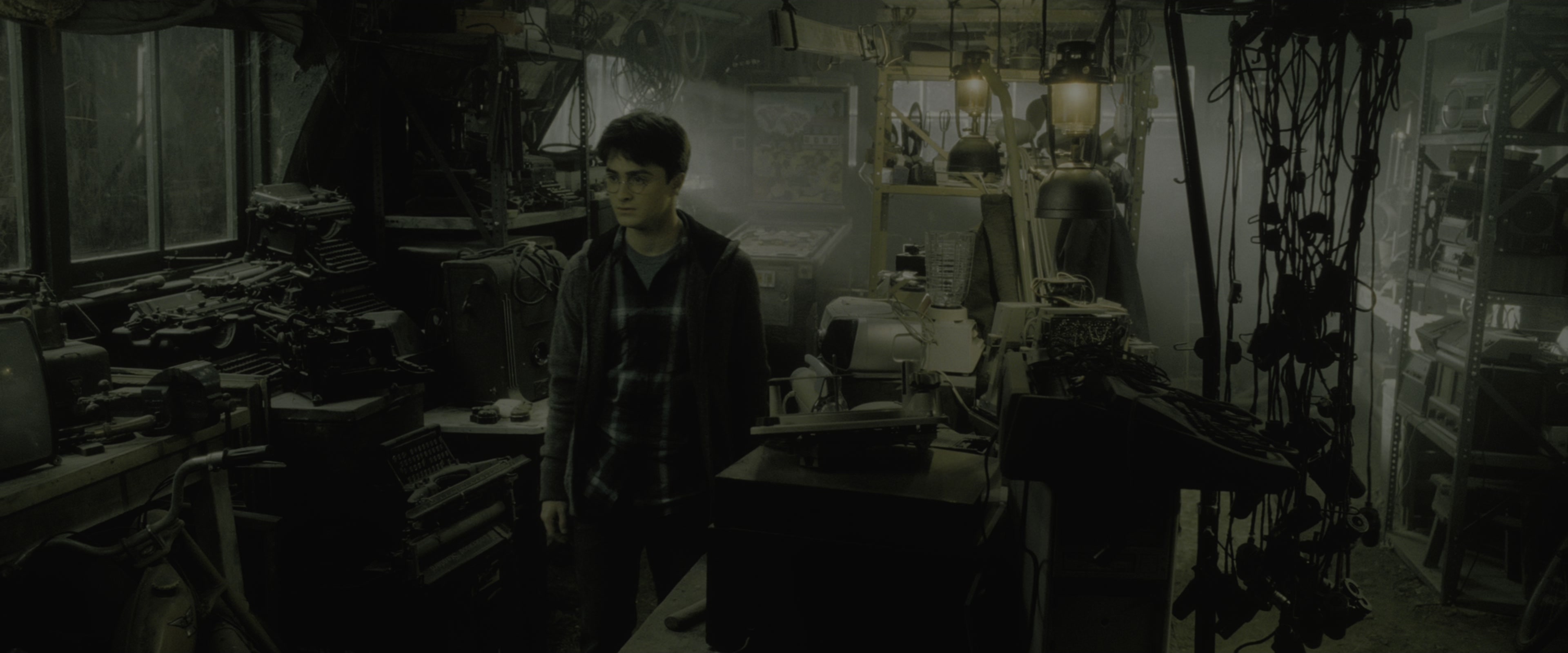 Harry Potter and the Half-Blood Prince (2009), wide, 2.40:1 — film still
