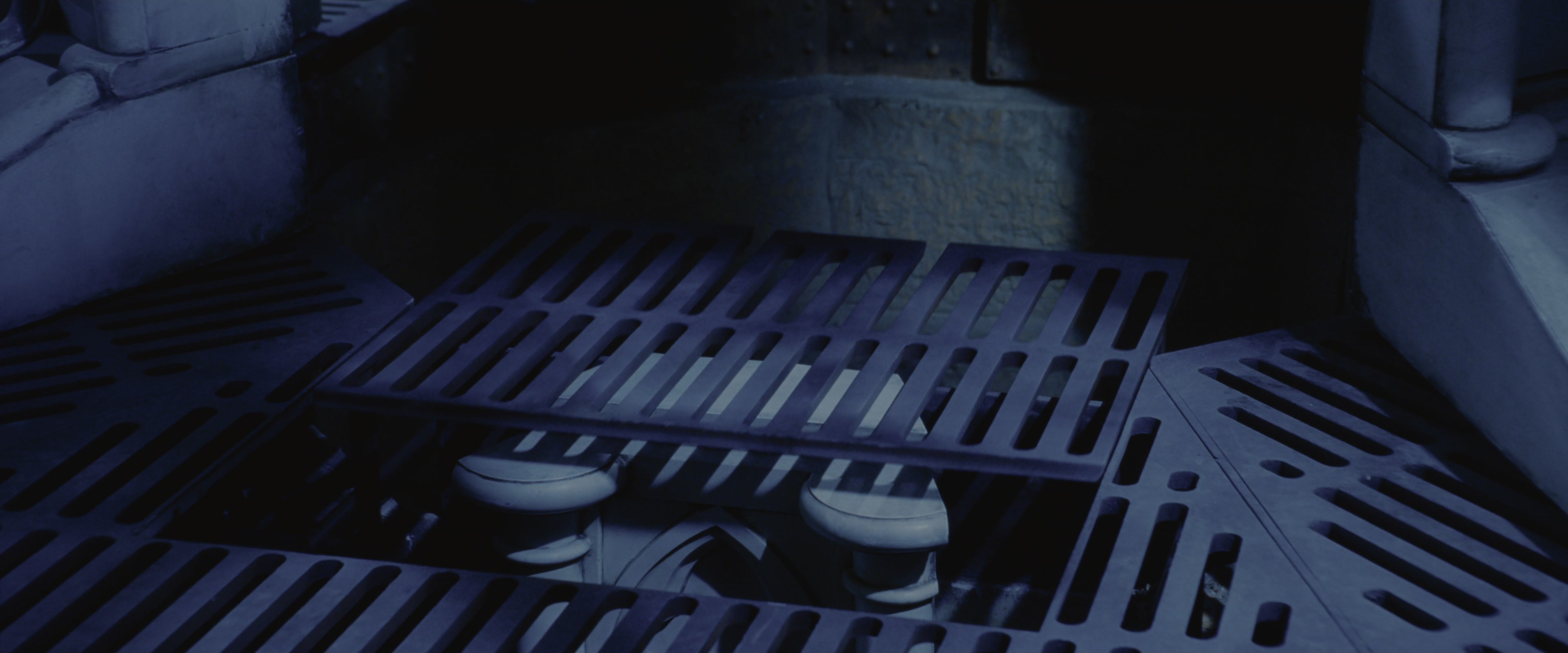 Harry Potter and the Chamber of Secrets (2002), wide, 2.40:1 — film still