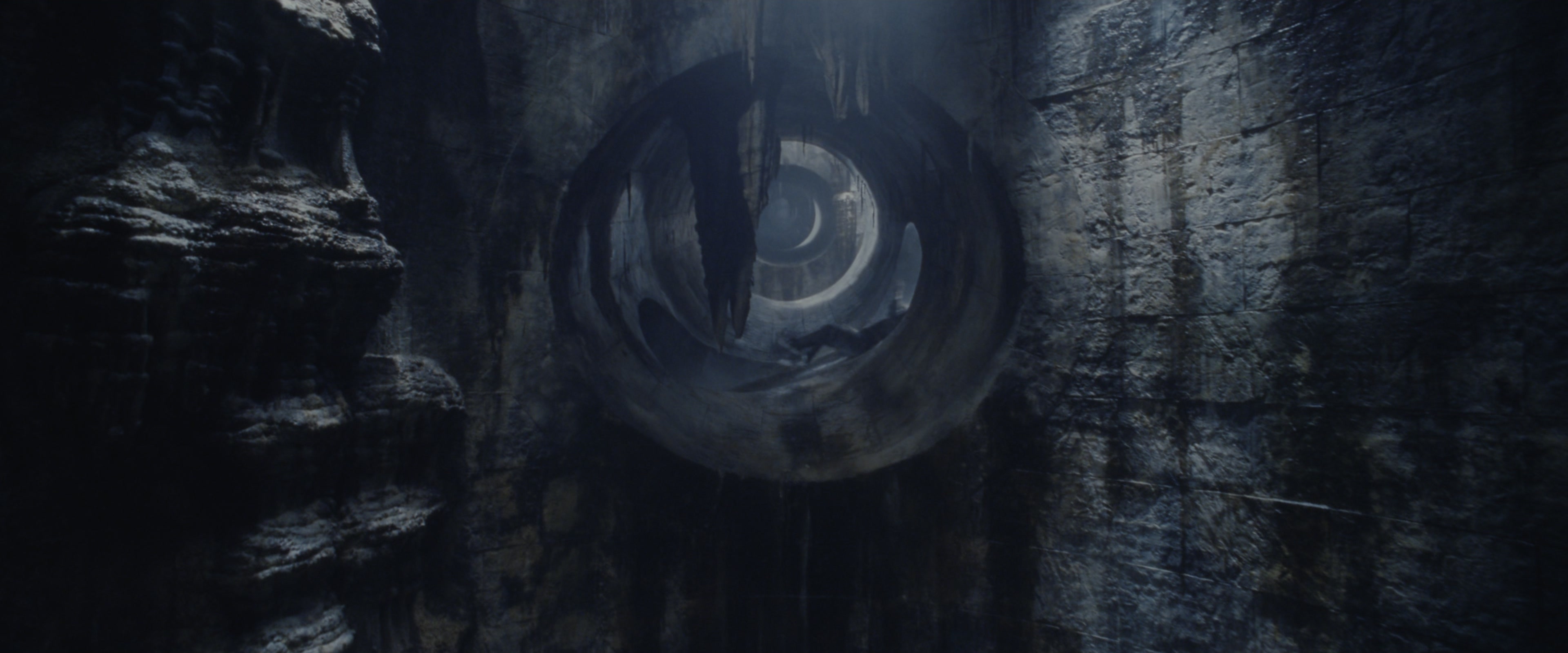 Harry Potter and the Chamber of Secrets (2002), wide, 2.40:1 — film still