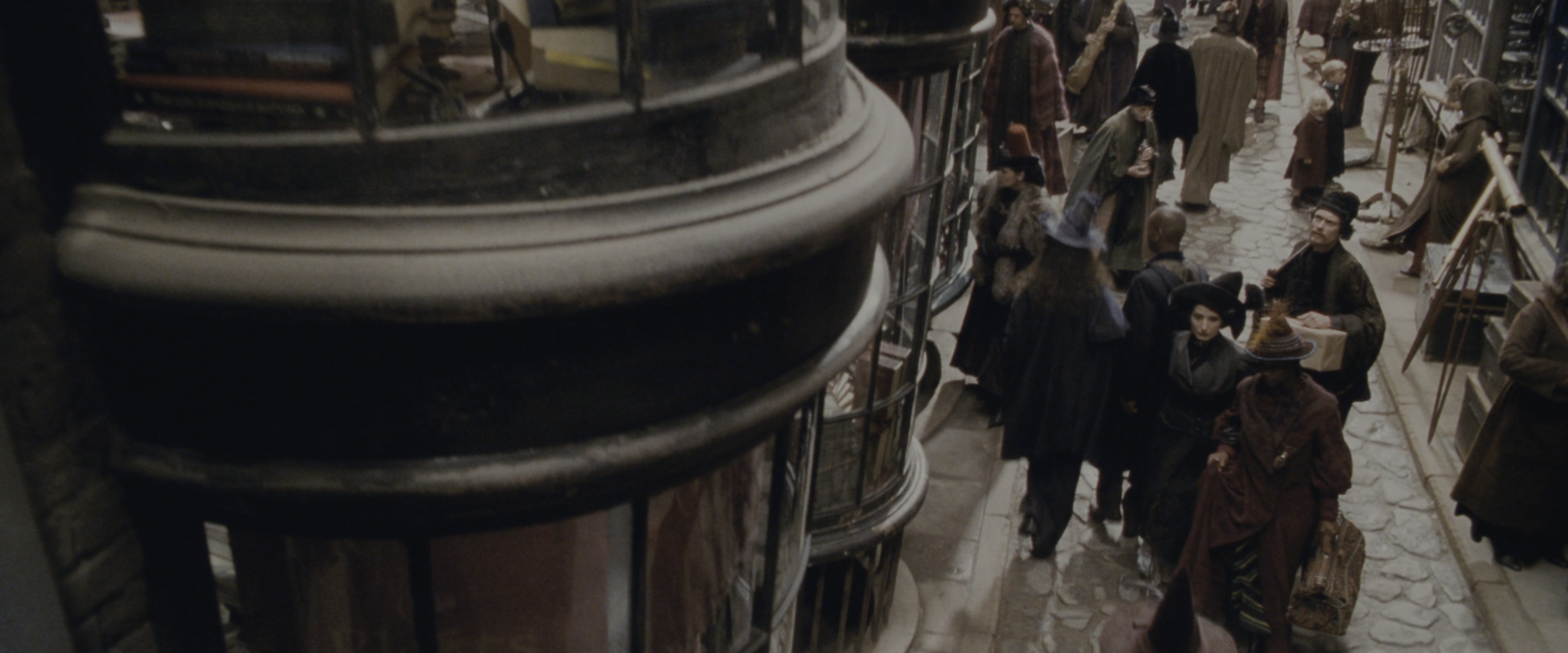Harry Potter and the Chamber of Secrets (2002), wide, 2.40:1 — film still