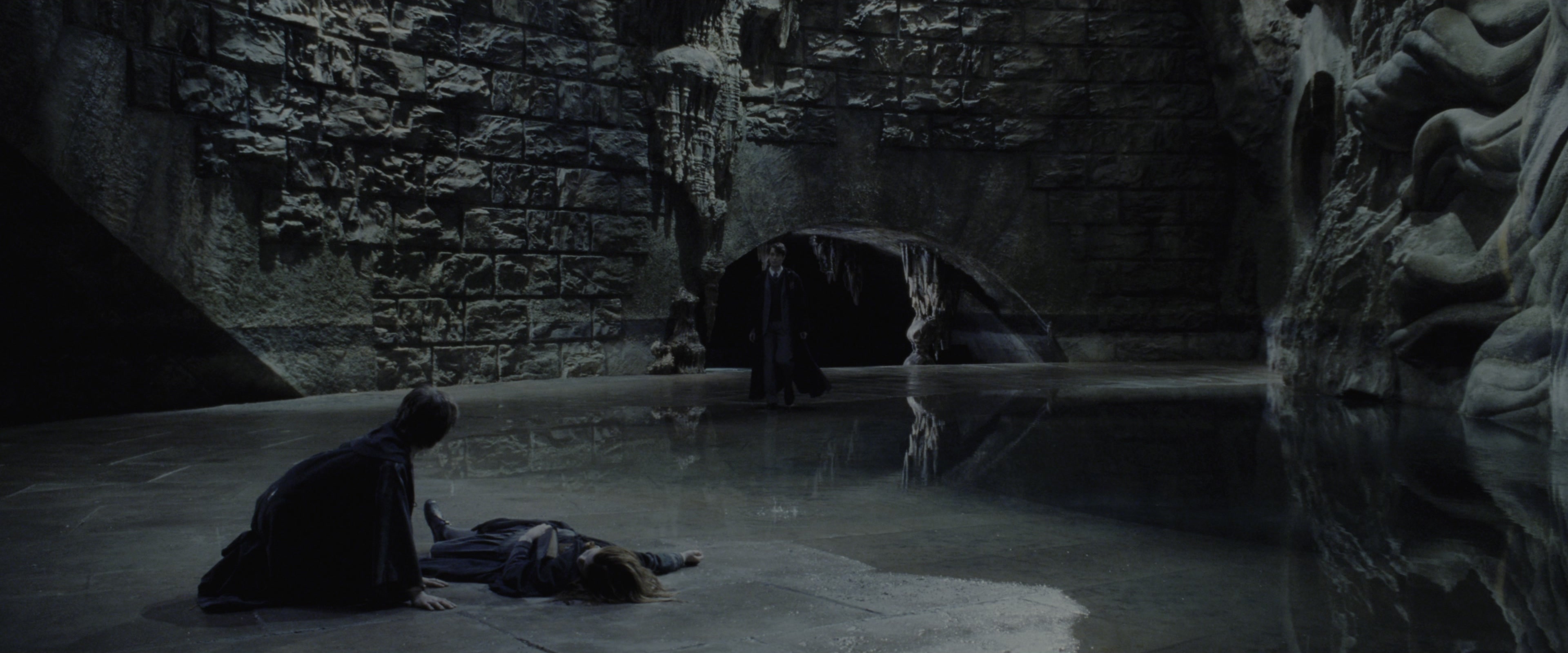 Harry Potter and the Chamber of Secrets (2002), wide, 2.40:1 — film still